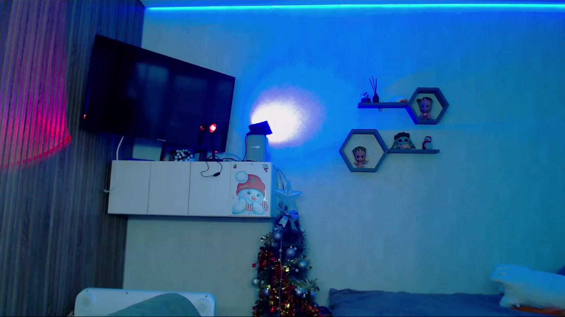Gallery image thumbnail from SuchCute_'s myfreecams stream on, 01/15/2026, 03:07 image 17 of 20