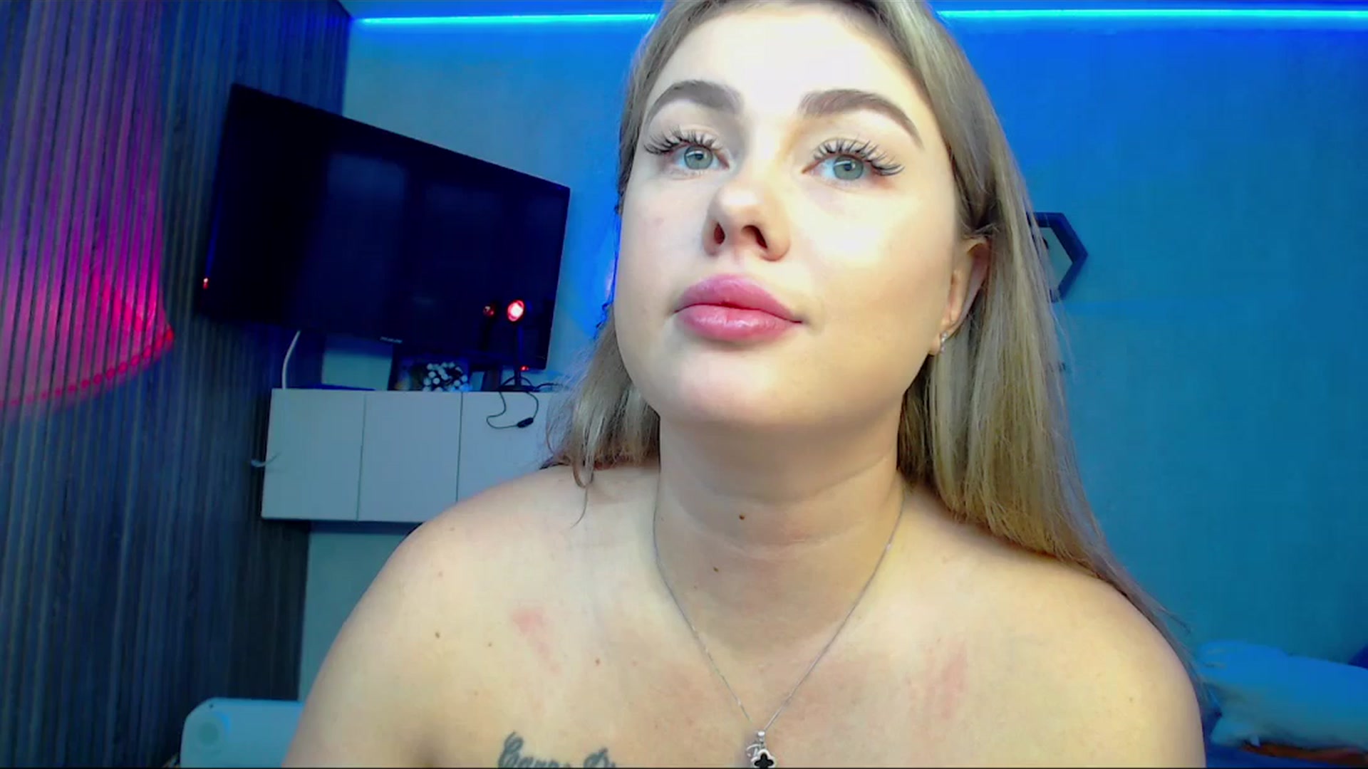Gallery image thumbnail from SuchCute_'s myfreecams stream on, 01/15/2026, 03:07 image 1 of 20