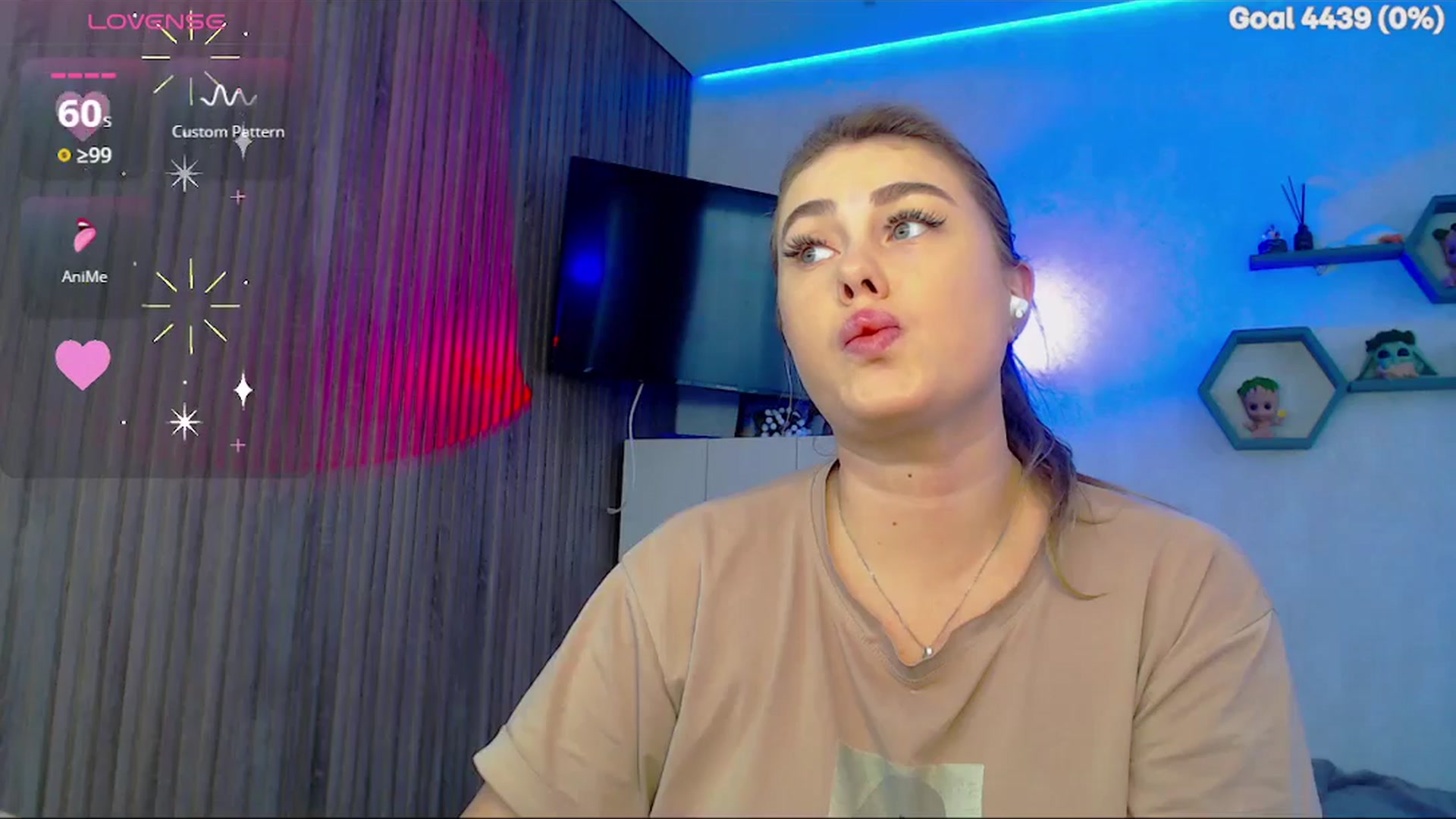 Gallery image thumbnail from SuchCute_'s myfreecams stream on, 01/16/2026, 04:00 image 18 of 20