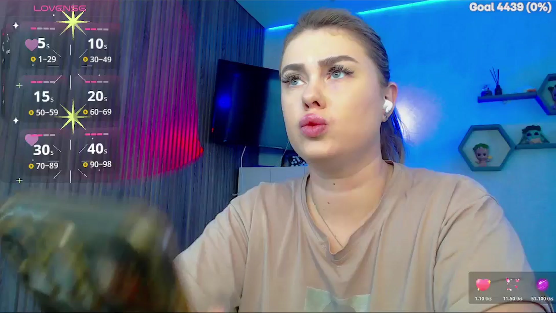 Gallery image thumbnail from SuchCute_'s myfreecams stream on, 01/16/2026, 04:00 image 1 of 20