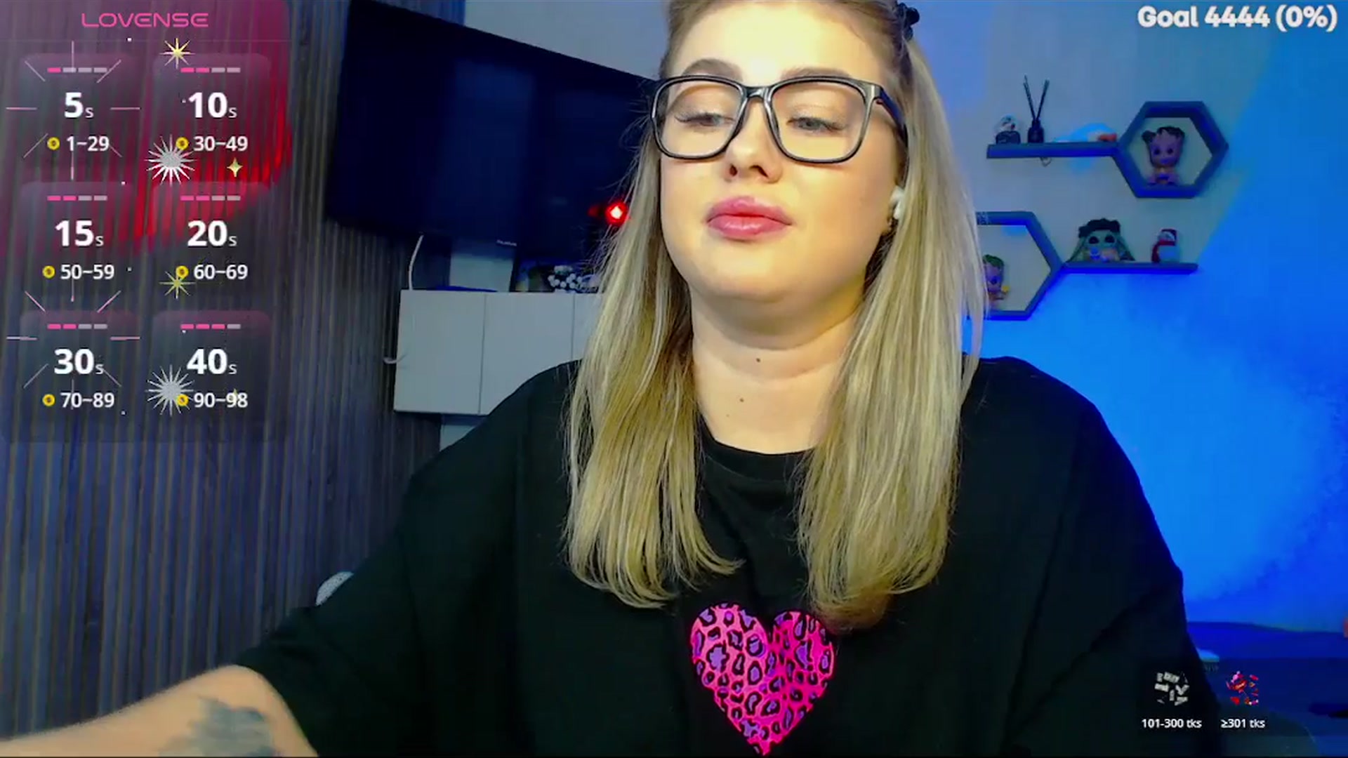 Gallery image thumbnail from SuchCute_'s myfreecams stream on, 01/22/2026, 03:09 image 13 of 20