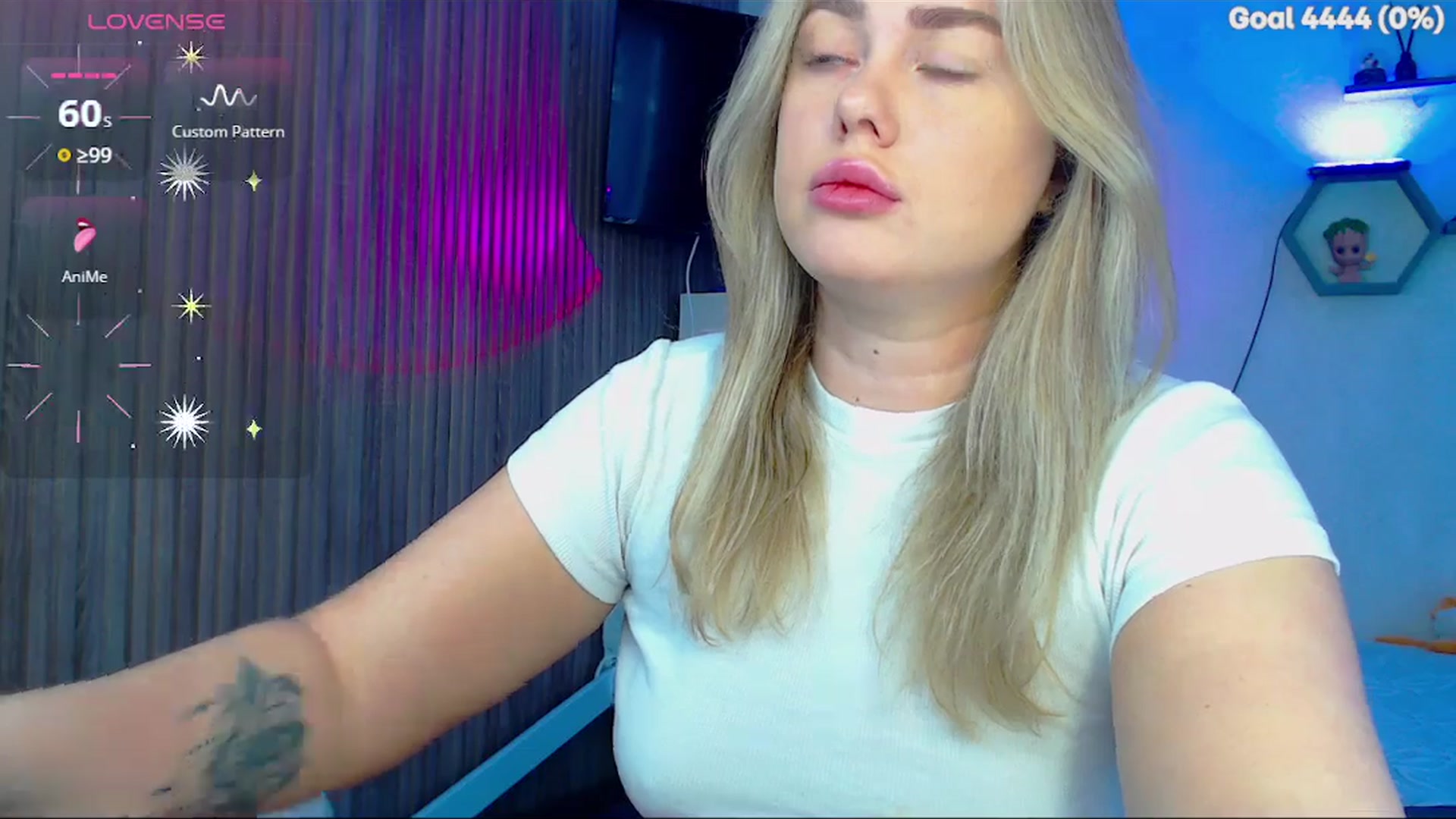 Gallery image thumbnail from SuchCute_'s myfreecams stream on, 01/27/2026, 03:46 image 7 of 20