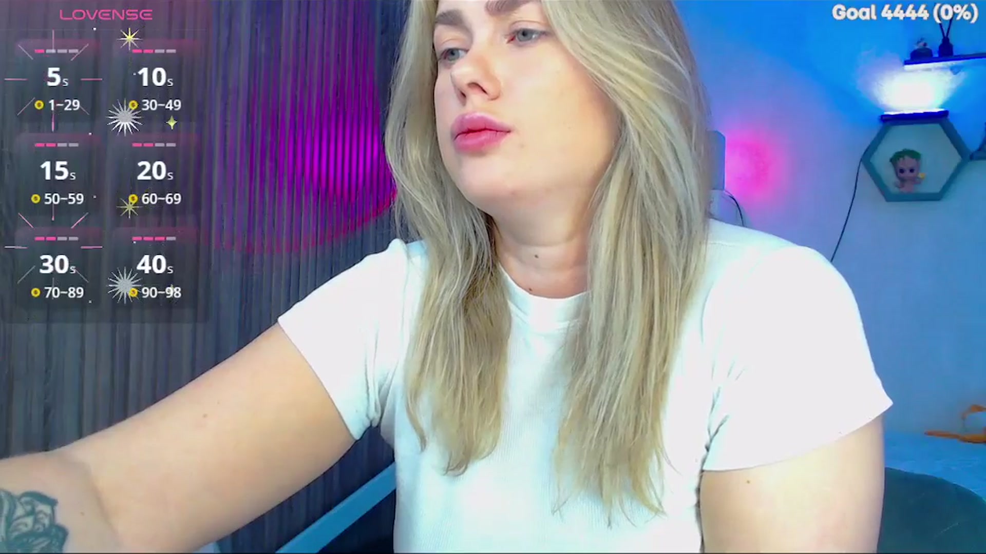 Gallery image thumbnail from SuchCute_'s myfreecams stream on, 01/27/2026, 03:46 image 16 of 20
