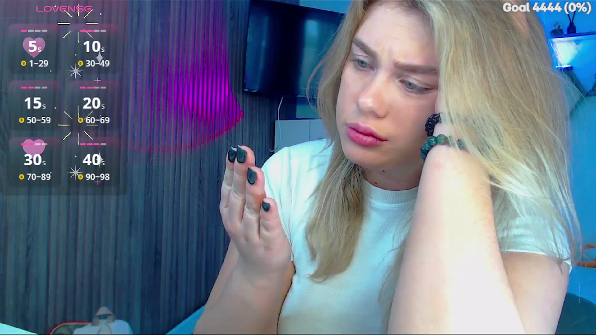 Gallery image thumbnail from SuchCute_'s myfreecams stream on, 01/27/2026, 03:46 image 18 of 20
