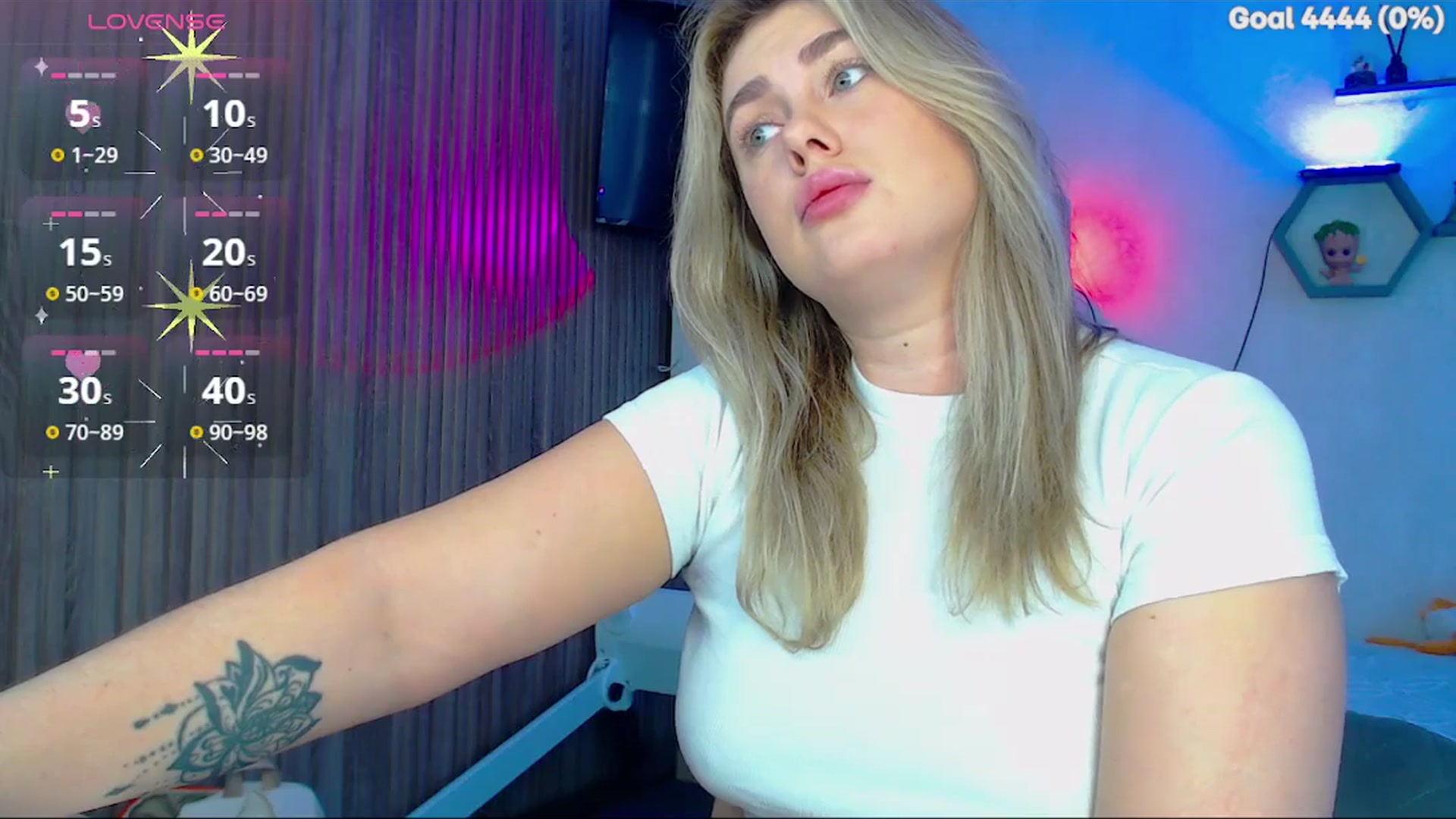 Gallery image thumbnail from SuchCute_'s myfreecams stream on, 01/27/2026, 03:46 image 17 of 20