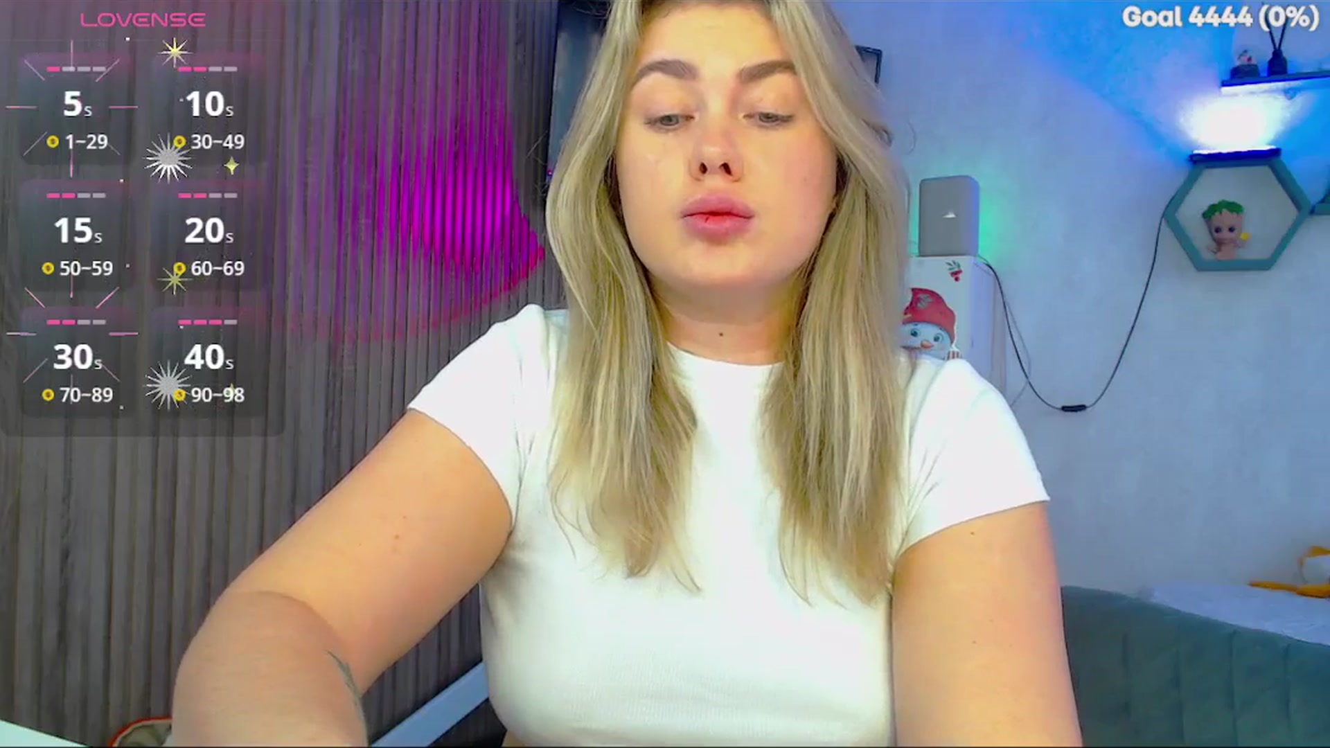 Gallery image thumbnail from SuchCute_'s myfreecams stream on, 01/27/2026, 04:48 image 8 of 20