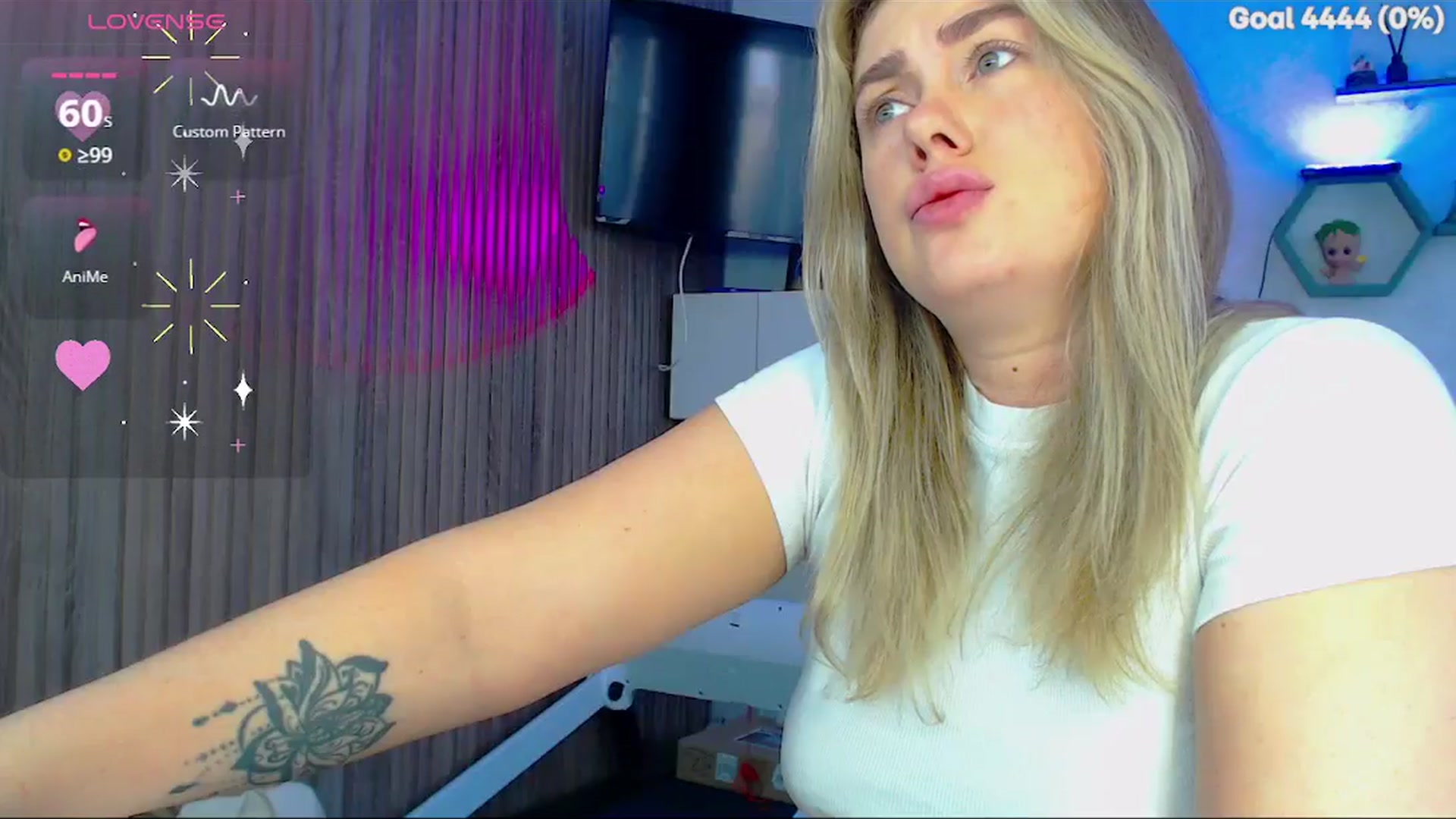Gallery image thumbnail from SuchCute_'s myfreecams stream on, 01/27/2026, 04:48 image 6 of 20