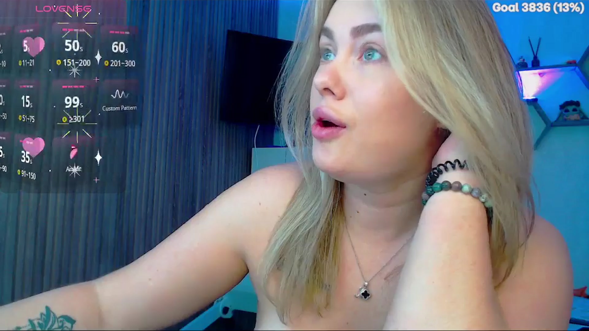 Gallery image thumbnail from SuchCute_'s myfreecams stream on, 01/29/2026, 03:11 image 17 of 20