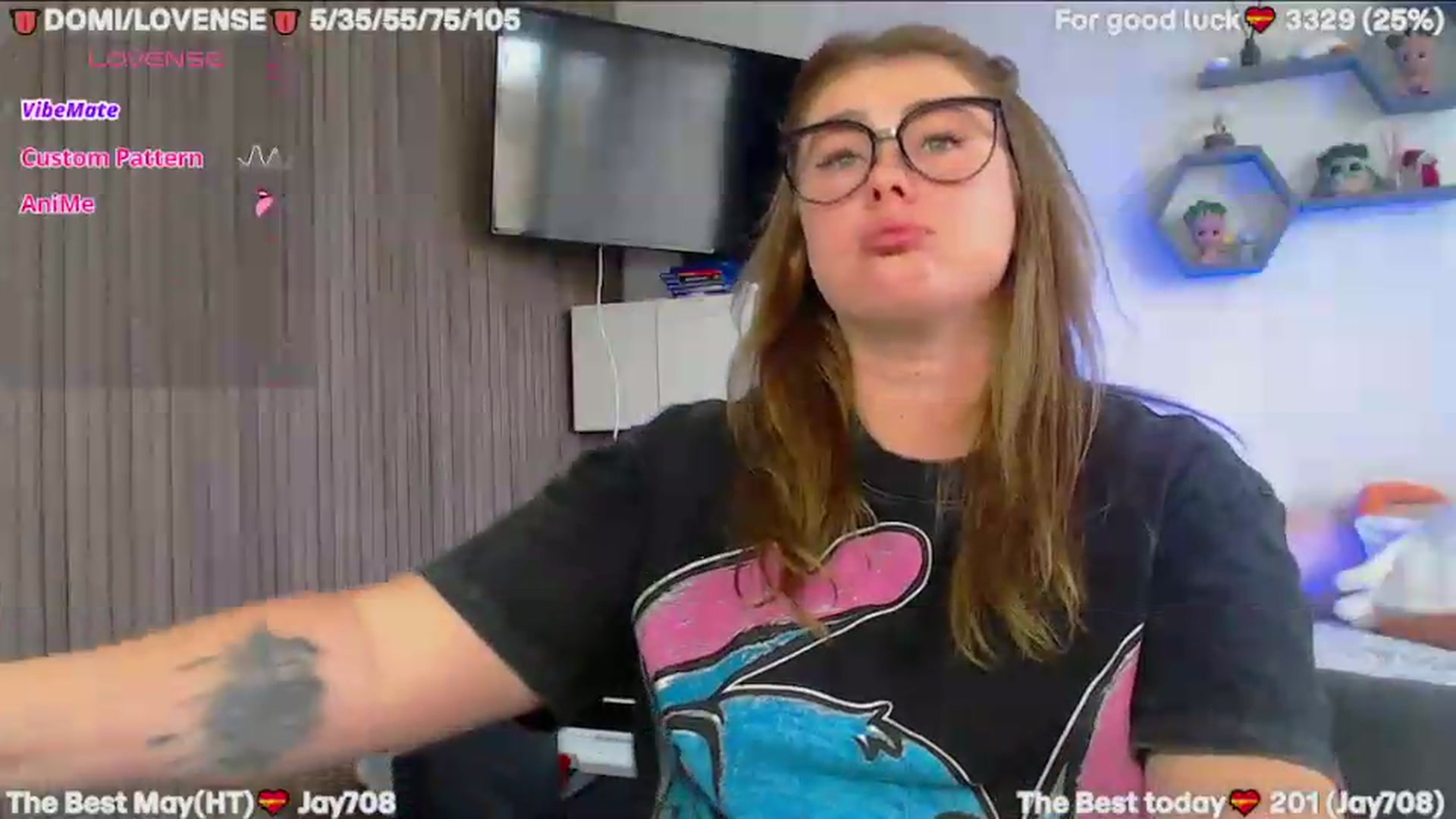Gallery image thumbnail from SuchCute_'s myfreecams stream on, 05/08/2026, 03:19 image 18 of 20