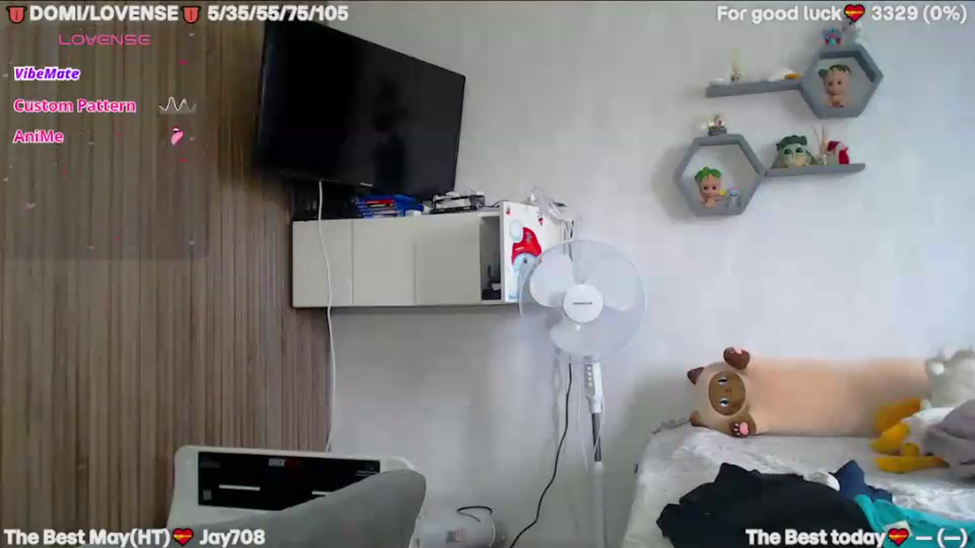 Gallery image thumbnail from SuchCute_'s myfreecams stream on, 05/21/2026, 08:32 image 17 of 20