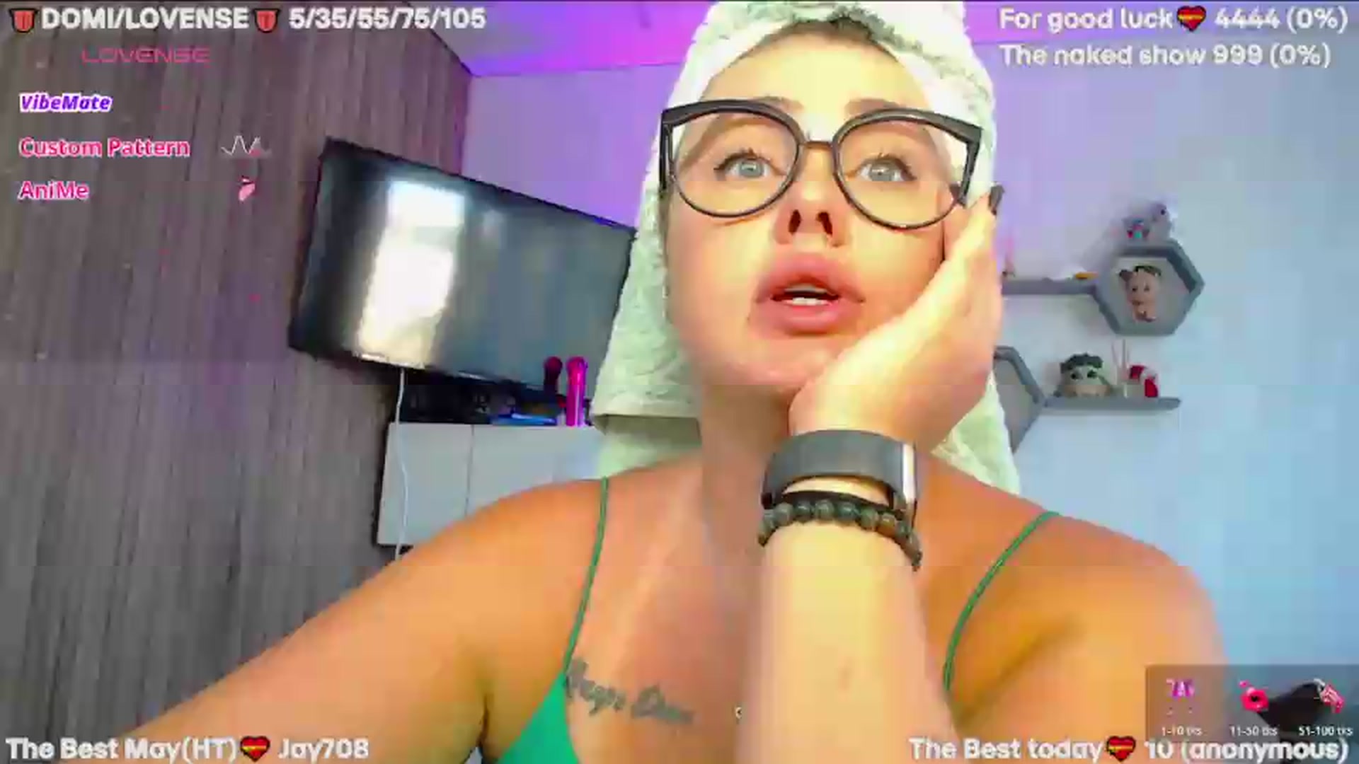 Gallery image thumbnail from SuchCute_'s myfreecams stream on, 06/09/2026, 04:55 image 1 of 20