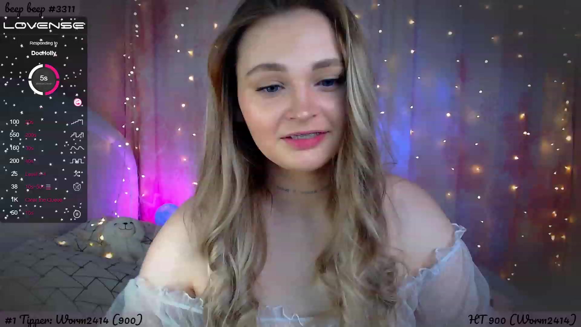 Gallery image thumbnail from Suck_Doll's myfreecams stream on, 05/15/2023, 03:05 image 10 of 20