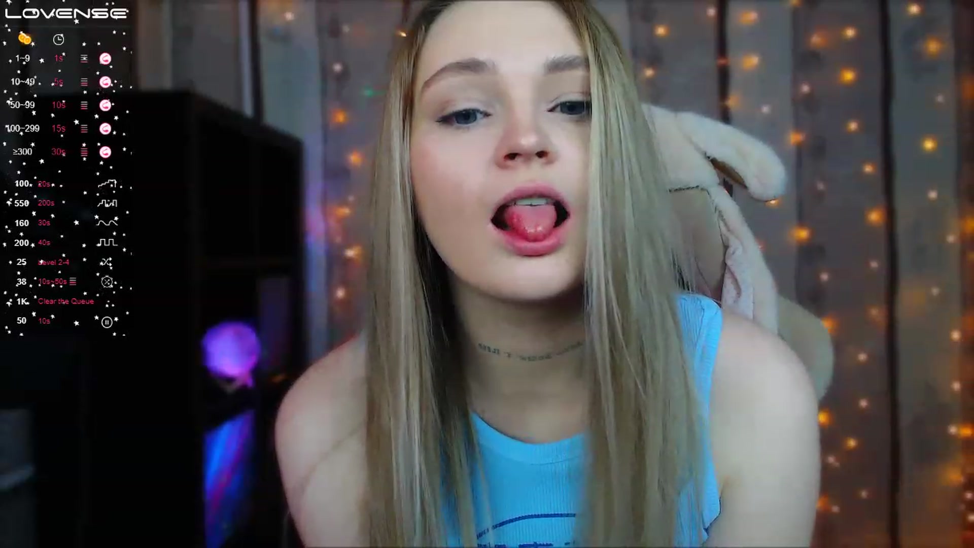 Gallery image thumbnail from Suck_Doll's myfreecams stream on, 05/19/2023, 03:31 image 10 of 20