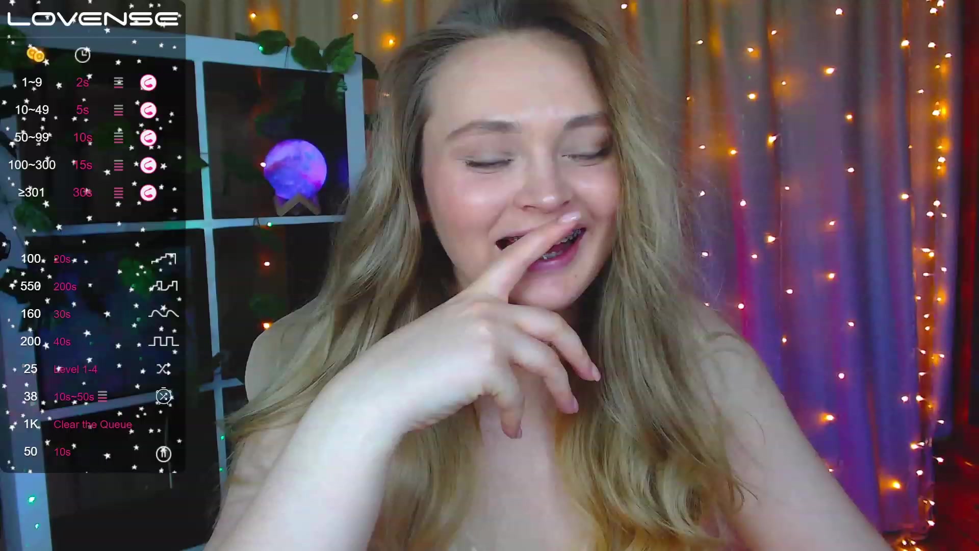 Gallery image thumbnail from Suck_Doll's myfreecams stream on, 07/10/2023, 03:02 image 10 of 20