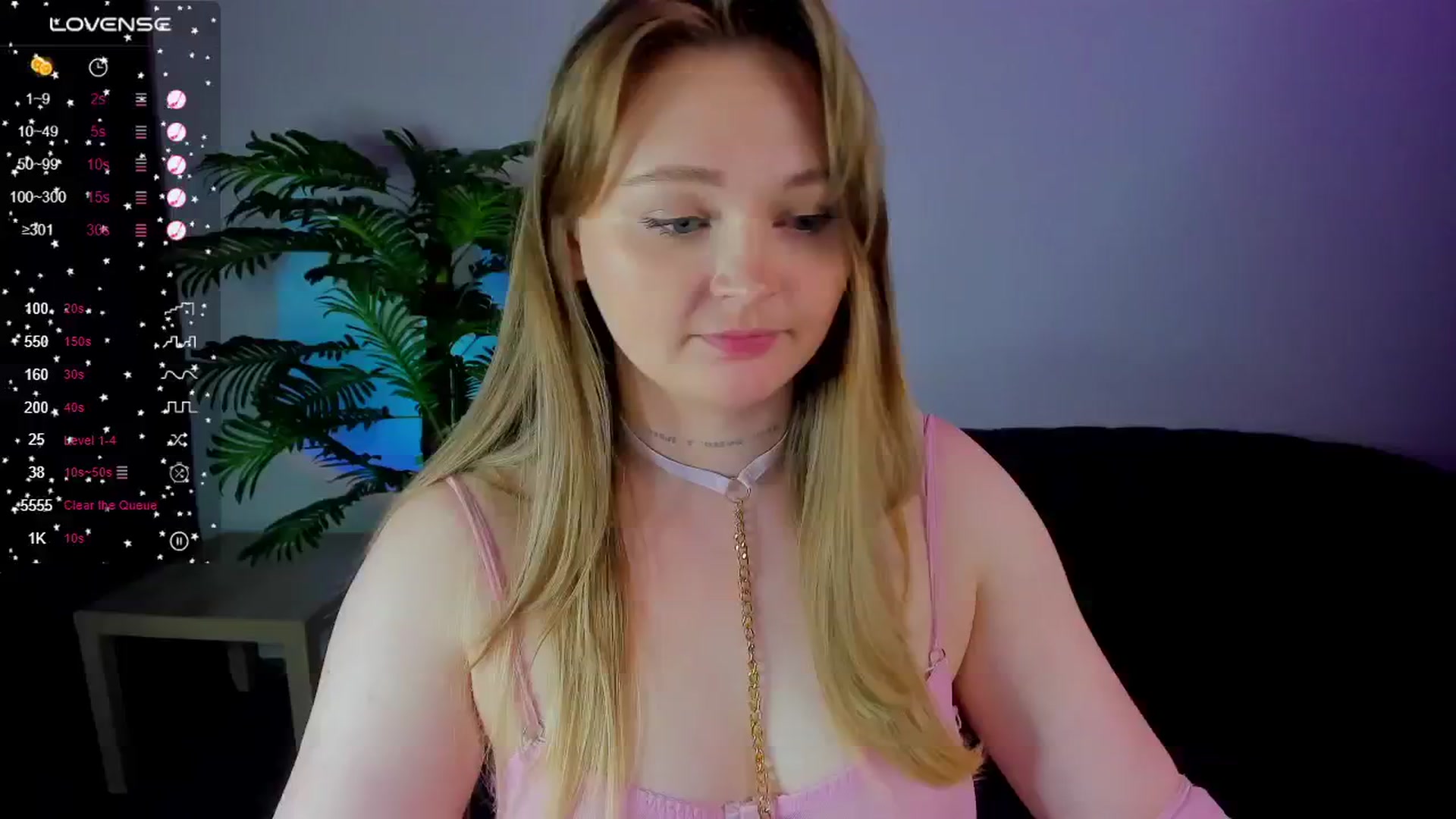 Gallery image thumbnail from Suck_Doll's myfreecams stream on, 06/03/2024, 07:28 image 18 of 20