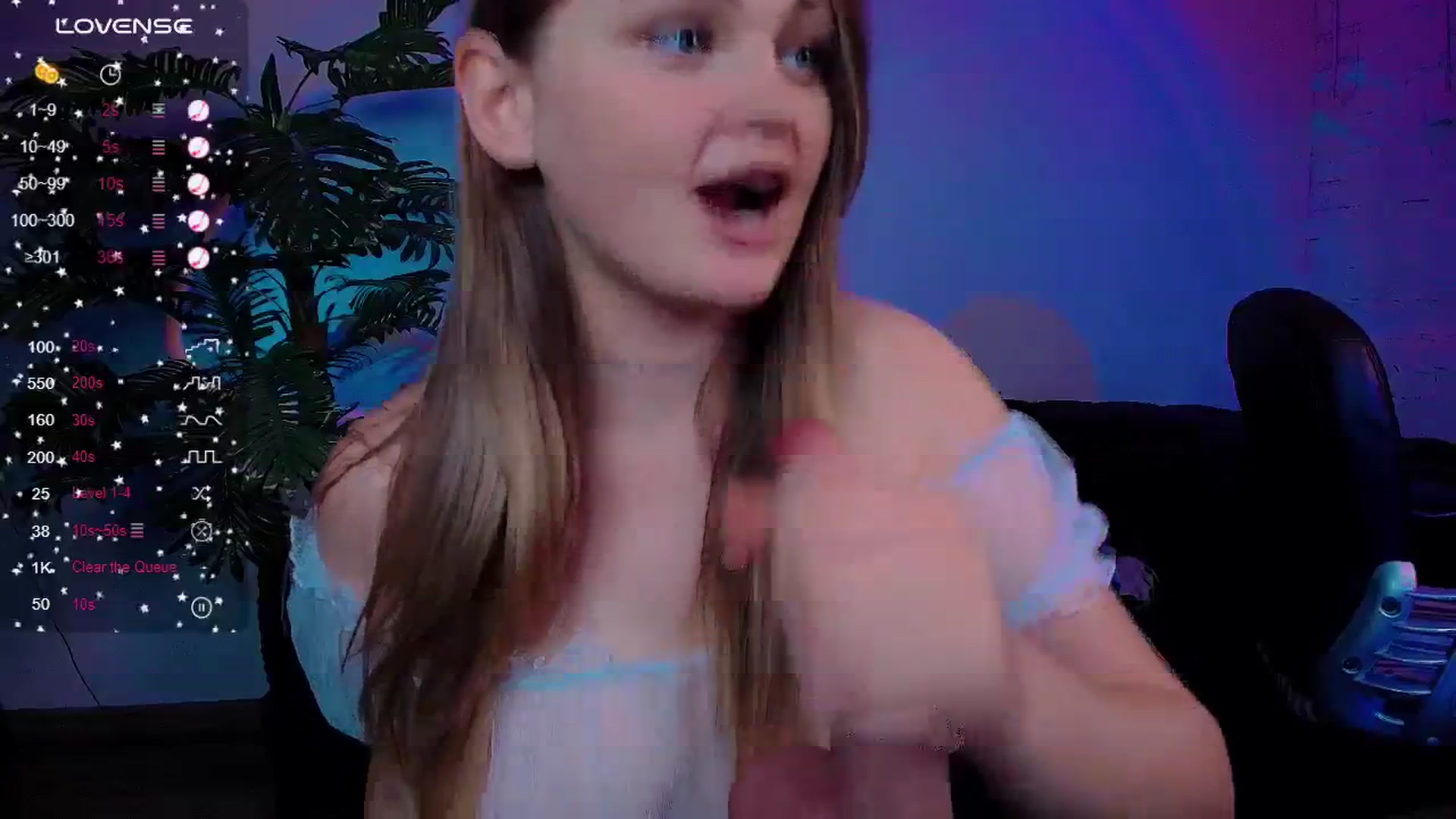 Gallery image thumbnail from Suck_Doll's myfreecams stream on, 08/31/2024, 12:36 image 13 of 20