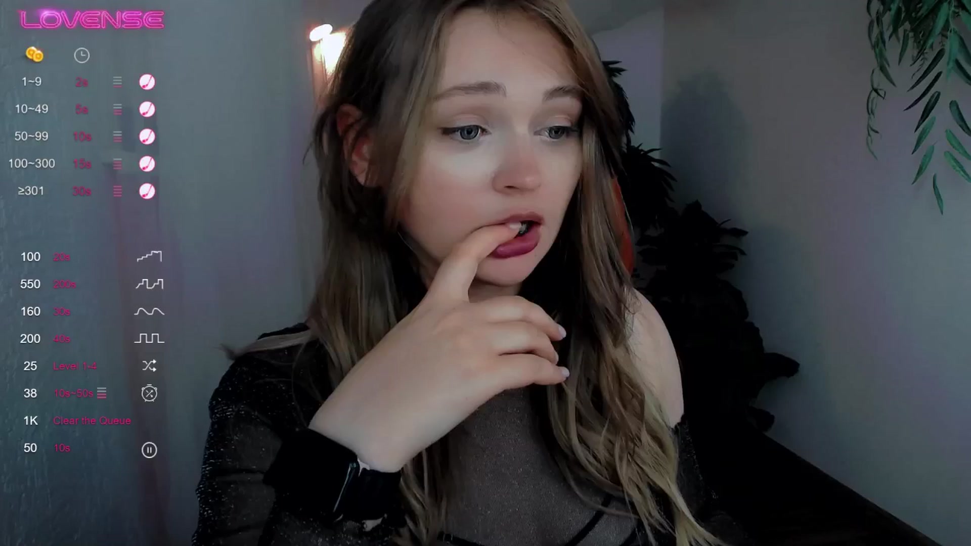 Gallery image thumbnail from Suck_Doll's myfreecams stream on, 10/25/2024, 06:59 image 10 of 20