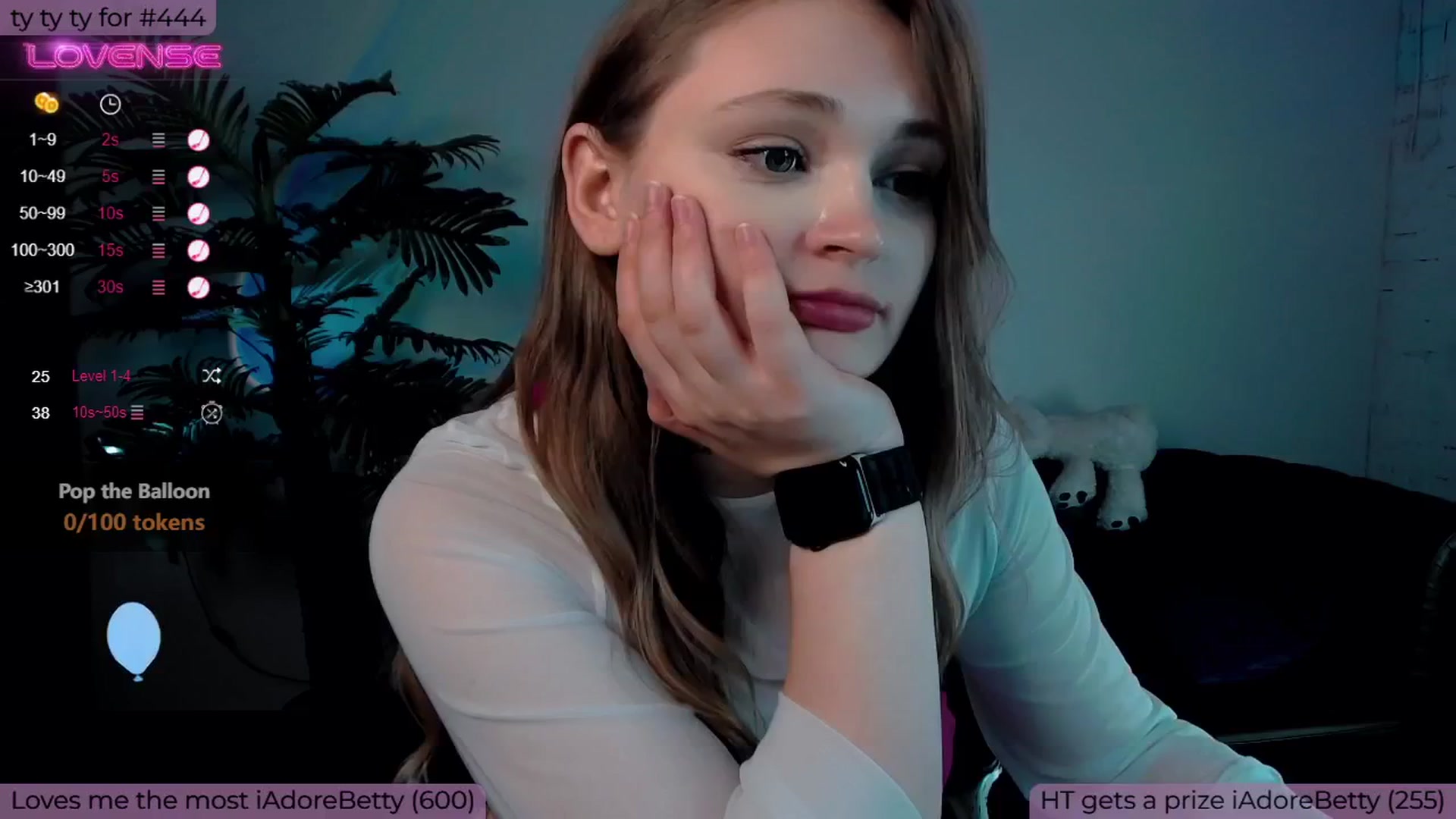 Gallery image thumbnail from Suck_Doll's myfreecams stream on, 11/18/2024, 01:19 image 20 of 20