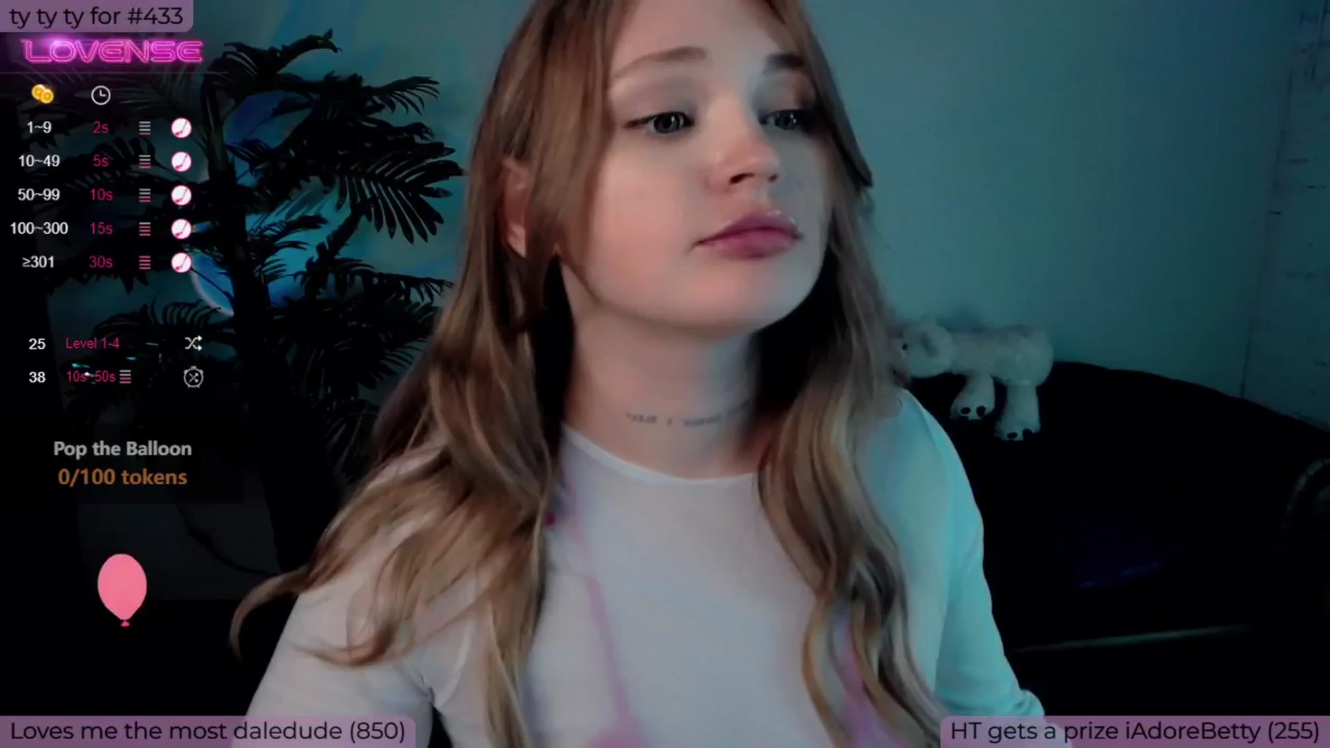 Gallery image thumbnail from Suck_Doll's myfreecams stream on, 11/18/2024, 02:39 image 17 of 20