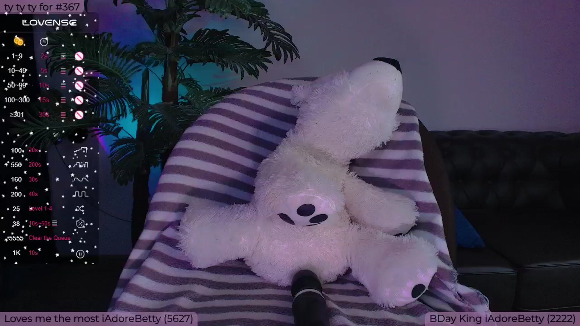 Gallery image thumbnail from Suck_Doll's myfreecams stream on, 03/15/2025, 07:32 image 16 of 20