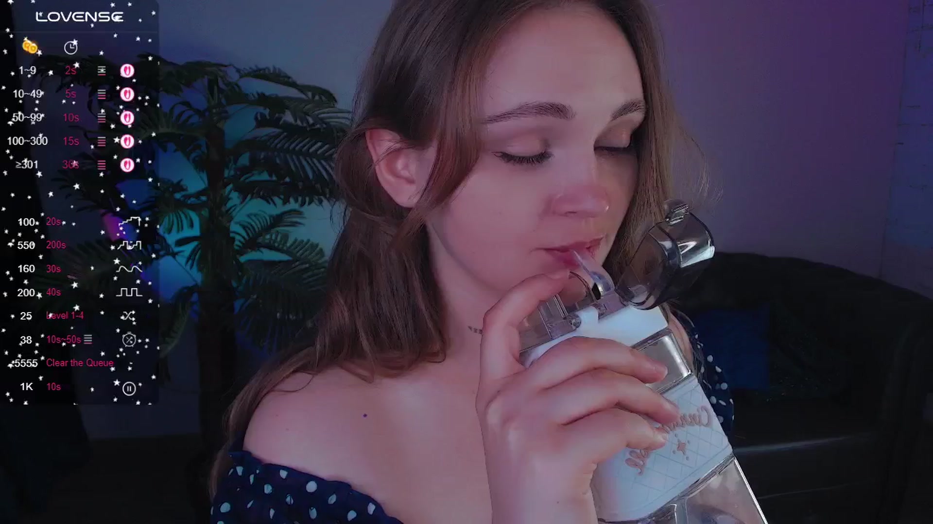 Gallery image thumbnail from Suck_Doll's myfreecams stream on, 04/18/2025, 07:06 image 19 of 20