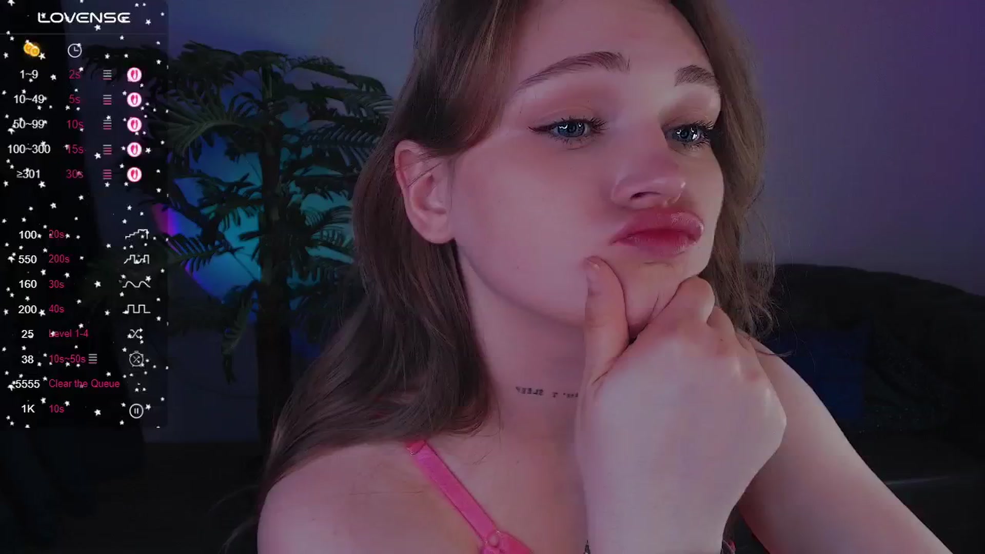 Gallery image thumbnail from Suck_Doll's myfreecams stream on, 04/19/2025, 12:48 image 7 of 20