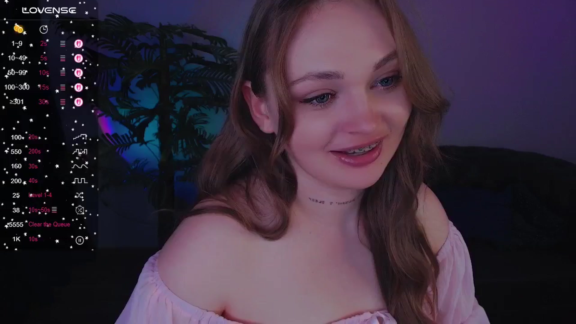 Gallery image thumbnail from Suck_Doll's myfreecams stream on, 04/25/2025, 05:31 image 10 of 20