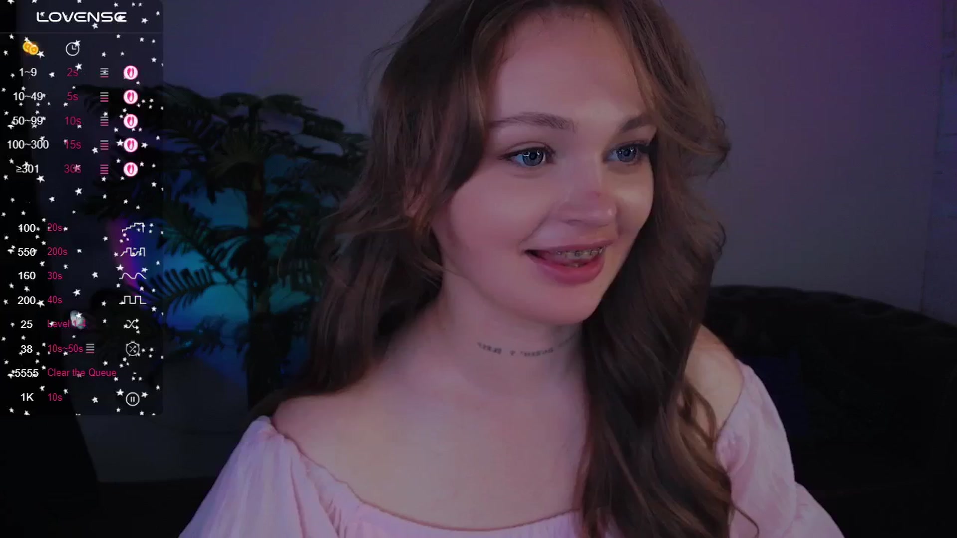 Gallery image thumbnail from Suck_Doll's myfreecams stream on, 05/05/2025, 04:11 image 16 of 20