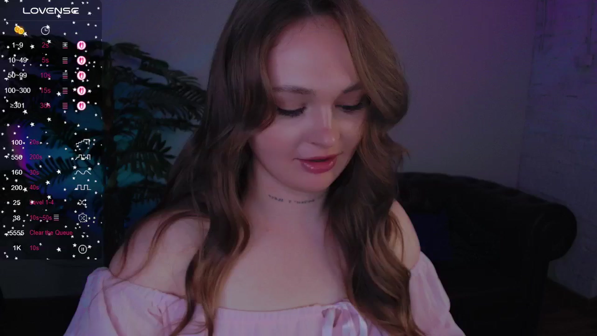 Gallery image thumbnail from Suck_Doll's myfreecams stream on, 05/05/2025, 04:11 image 2 of 20