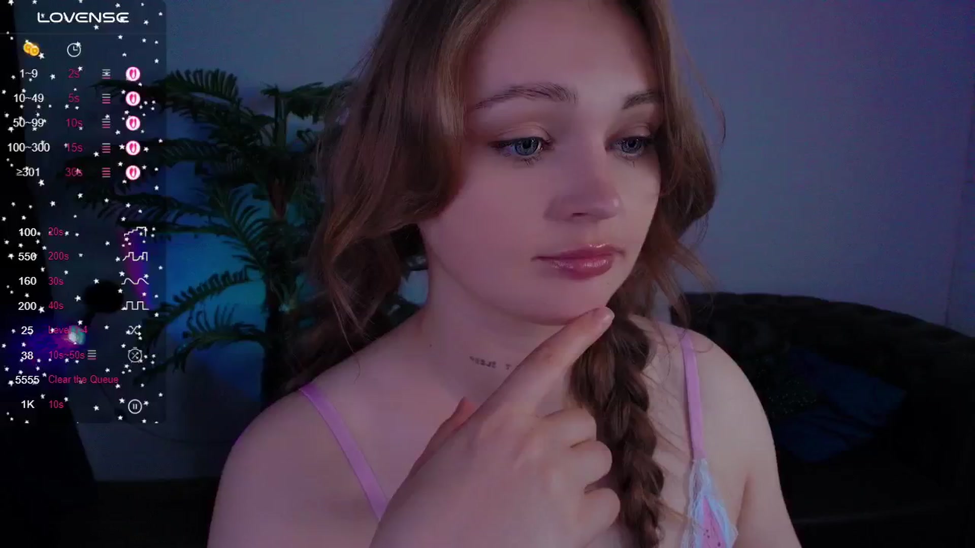 Gallery image thumbnail from Suck_Doll's myfreecams stream on, 05/17/2025, 09:25 image 4 of 20