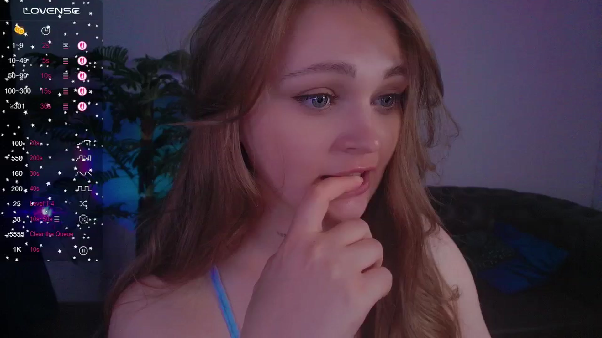 Gallery image thumbnail from Suck_Doll's myfreecams stream on, 05/18/2025, 11:26 image 16 of 20