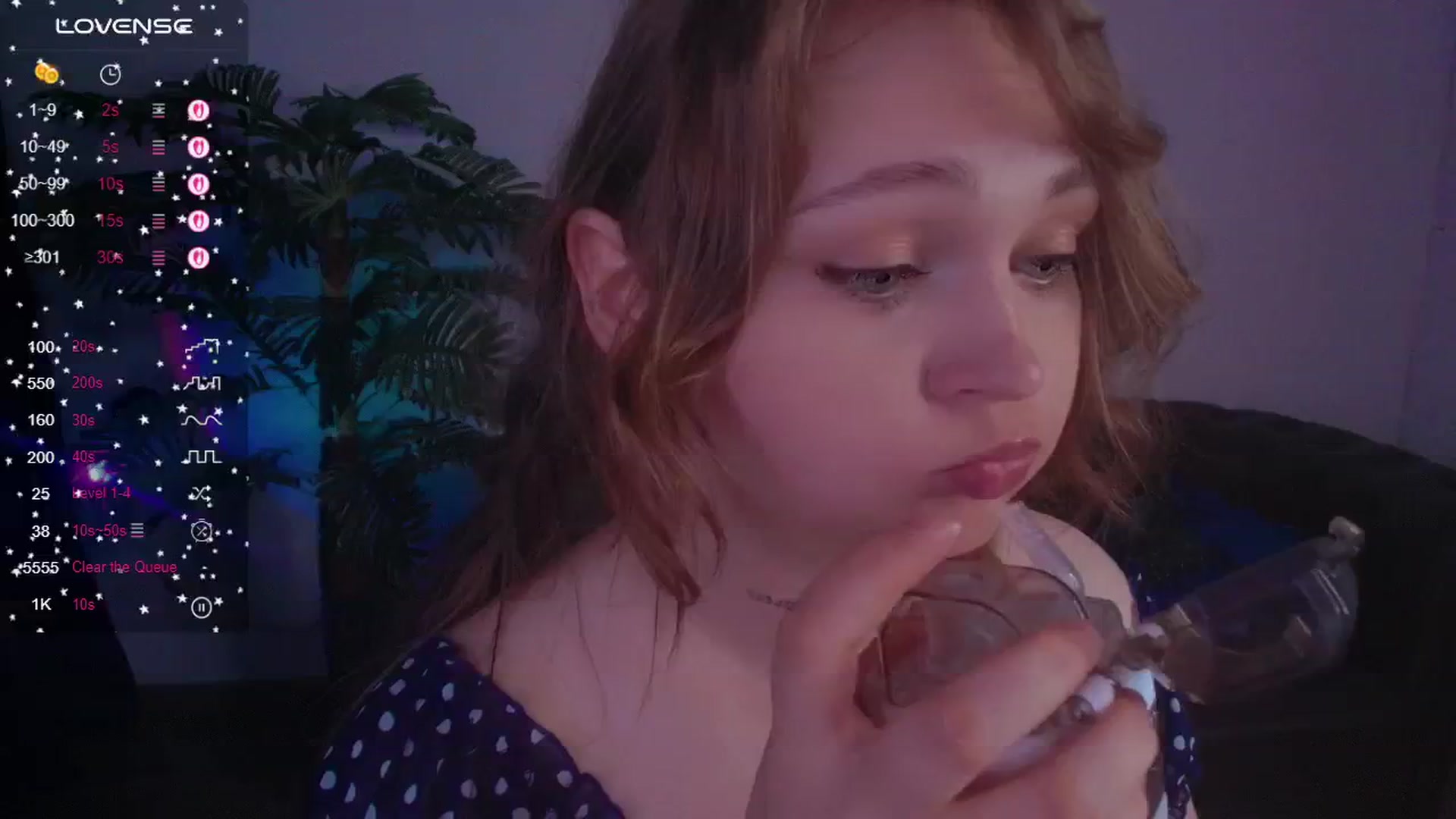 Gallery image thumbnail from Suck_Doll's myfreecams stream on, 05/19/2025, 04:12 image 19 of 20