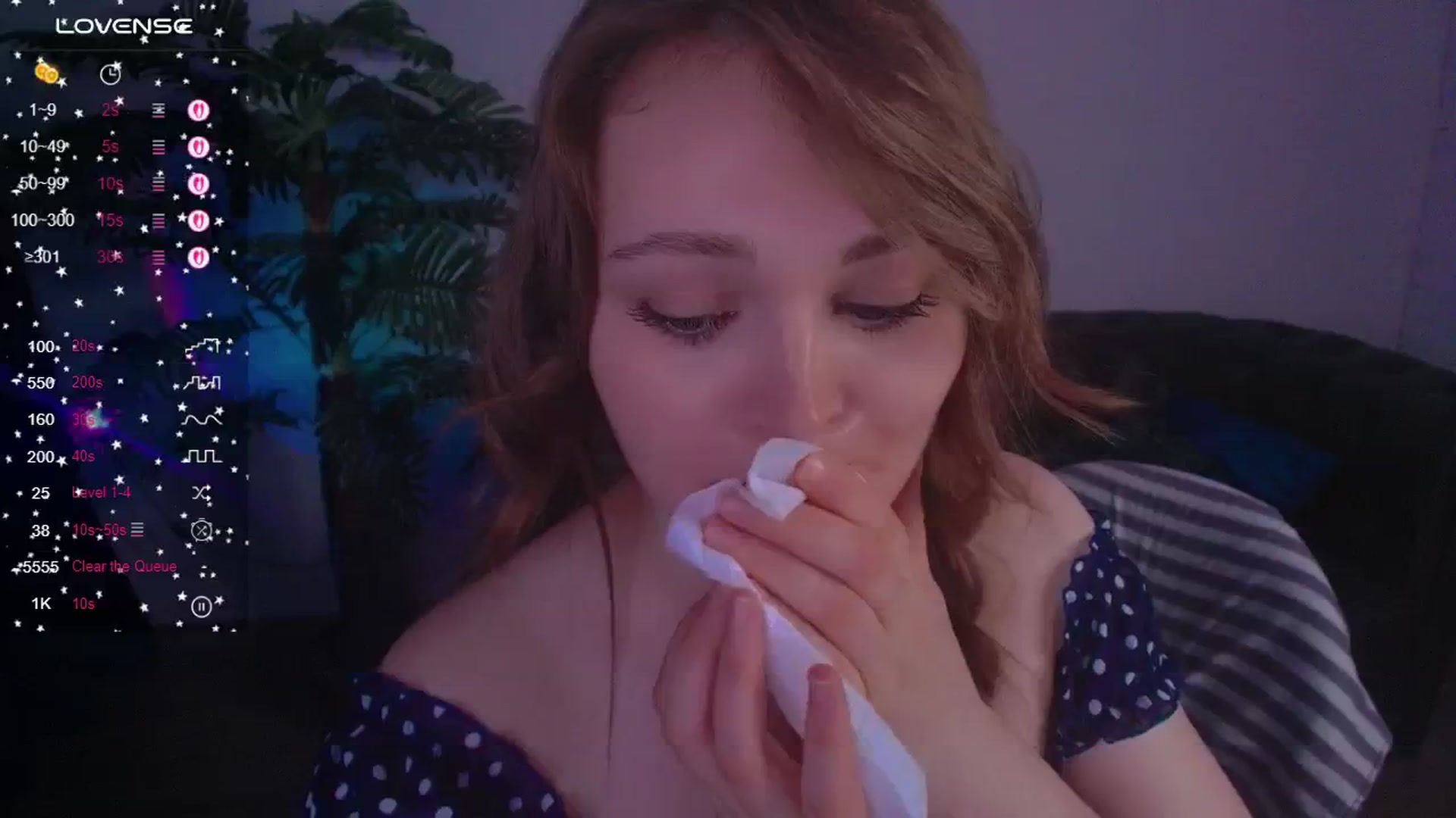 Gallery image thumbnail from Suck_Doll's myfreecams stream on, 05/19/2025, 04:12 image 10 of 20