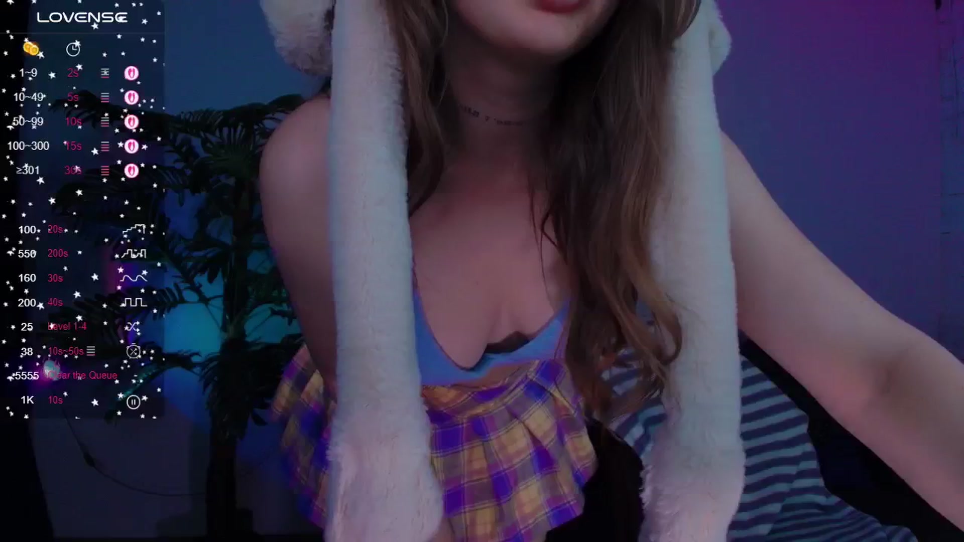 Gallery image thumbnail from Suck_Doll's myfreecams stream on, 05/25/2025, 03:32 image 17 of 20