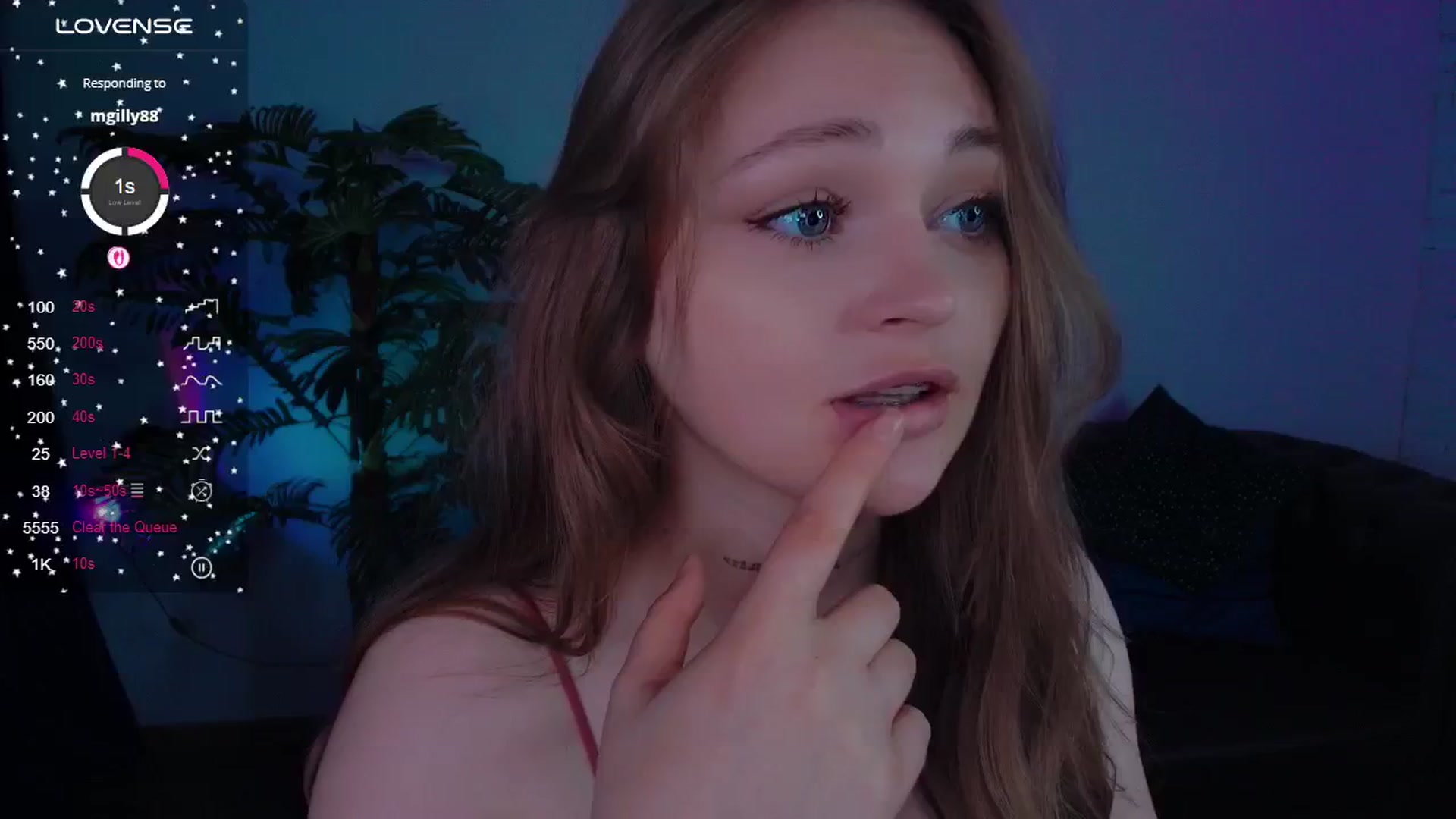 Gallery image thumbnail from Suck_Doll's myfreecams stream on, 05/25/2025, 03:32 image 8 of 20
