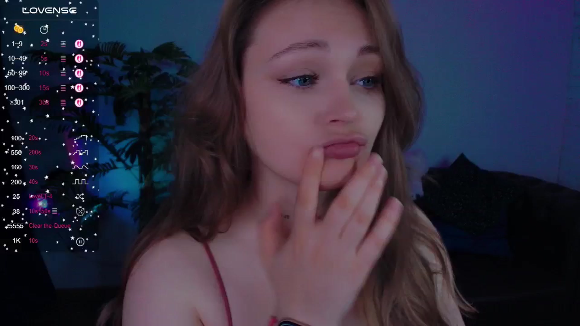 Gallery image thumbnail from Suck_Doll's myfreecams stream on, 05/25/2025, 03:32 image 7 of 20