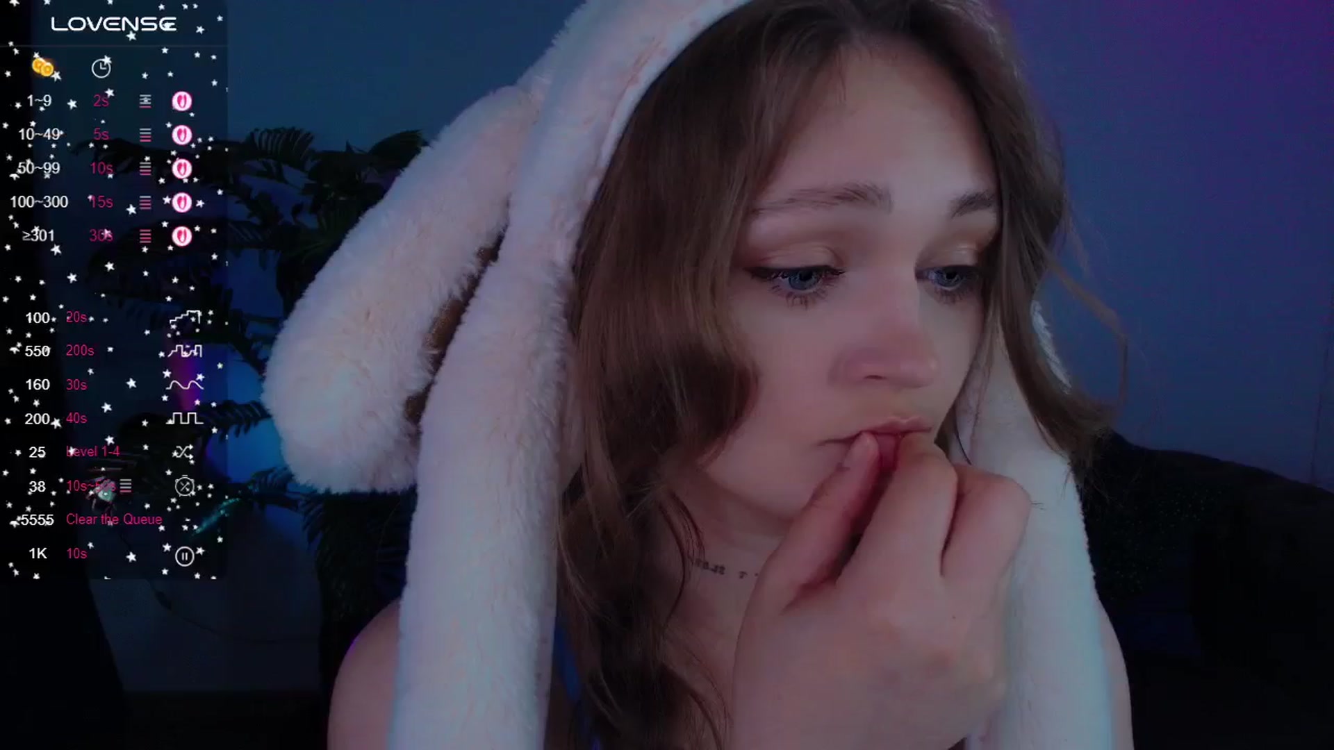 Gallery image thumbnail from Suck_Doll's myfreecams stream on, 05/25/2025, 08:07 image 5 of 20