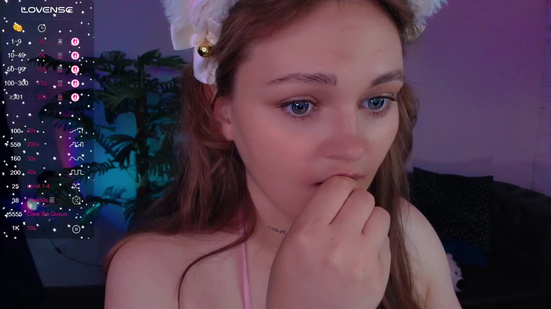Gallery image thumbnail from Suck_Doll's myfreecams stream on, 06/06/2025, 02:31 image 12 of 20