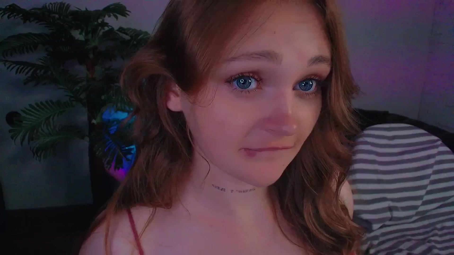 Gallery image thumbnail from Suck_Doll's myfreecams stream on, 06/13/2025, 07:05 image 12 of 20