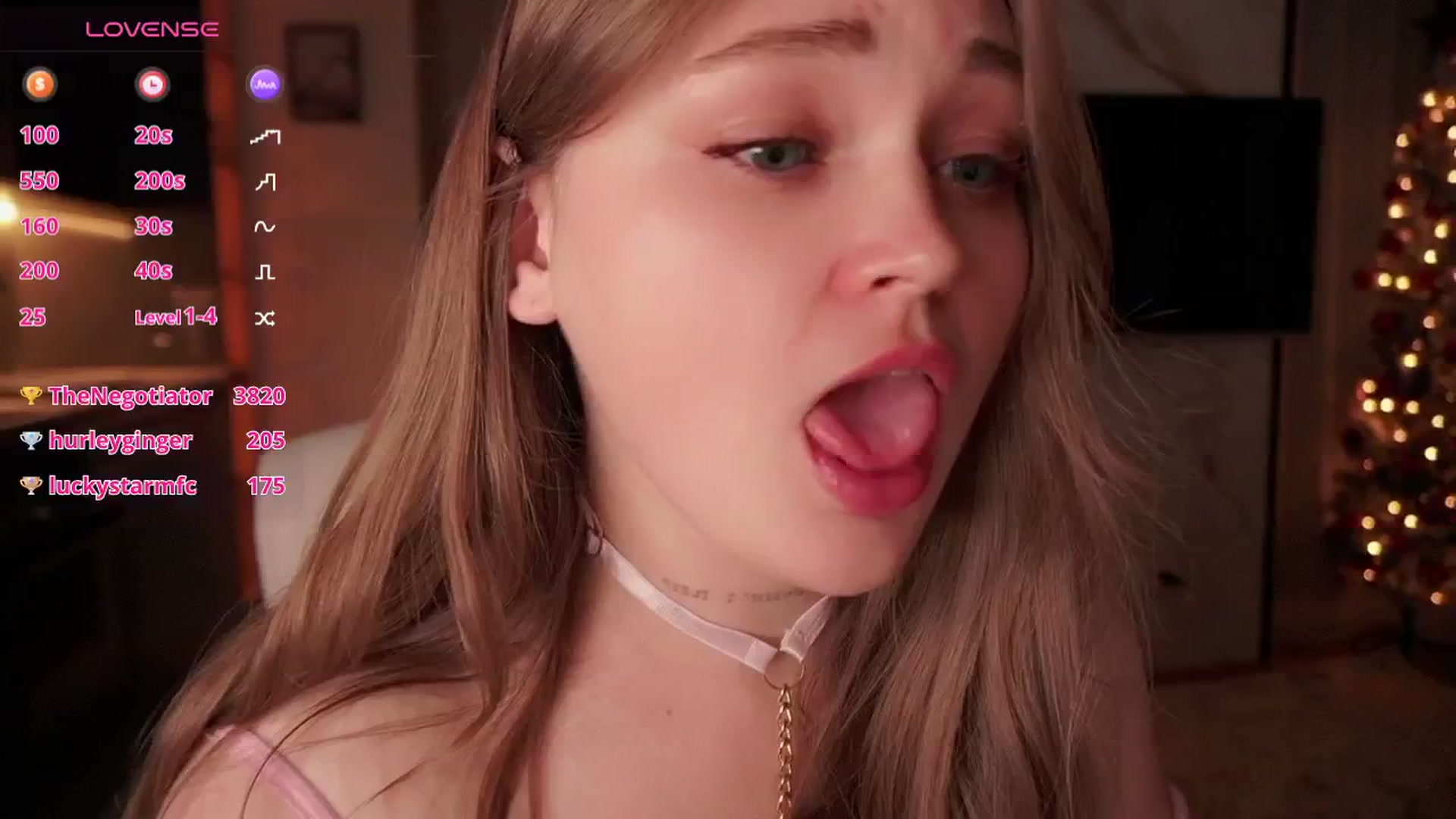 Gallery image thumbnail from Suck_Doll's myfreecams stream on, 12/12/2025, 21:03 image 18 of 20