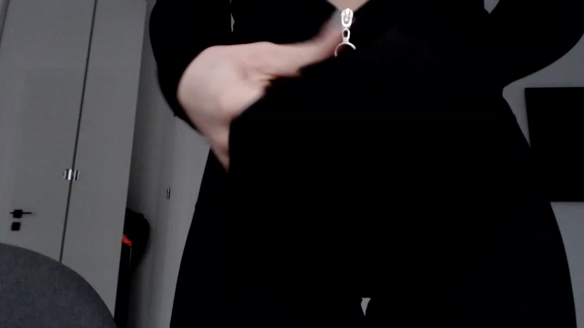 Gallery image thumbnail from Suckmedaddy99's myfreecams stream on, 11/15/2022, 13:58 image 6 of 20