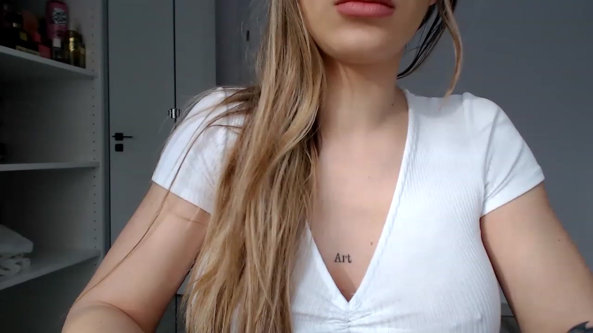 Gallery image thumbnail from Suckmedaddy99's myfreecams stream on, 12/10/2022, 12:08 image 15 of 20