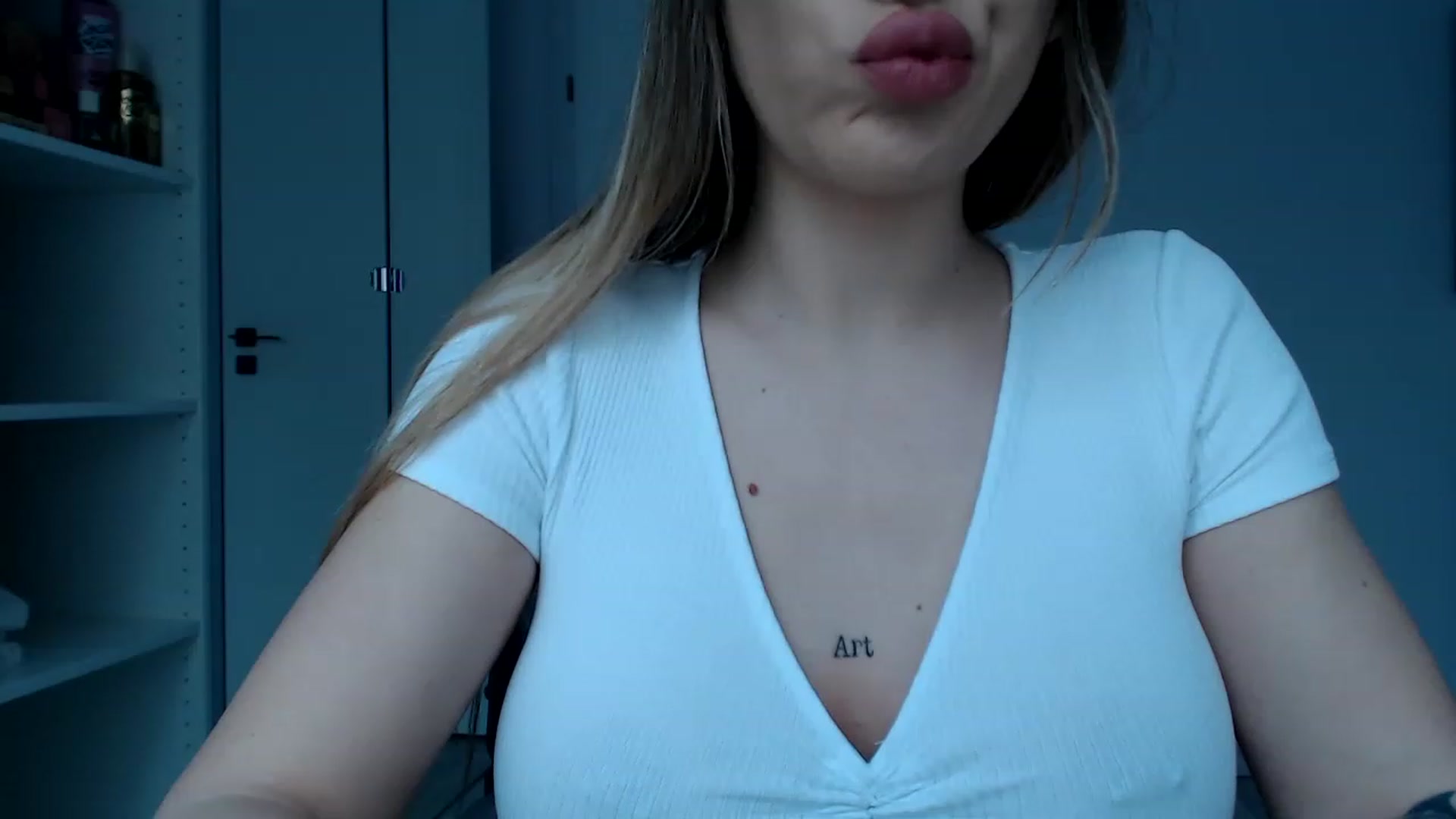 Gallery image thumbnail from Suckmedaddy99's myfreecams stream on, 12/10/2022, 13:43 image 11 of 20