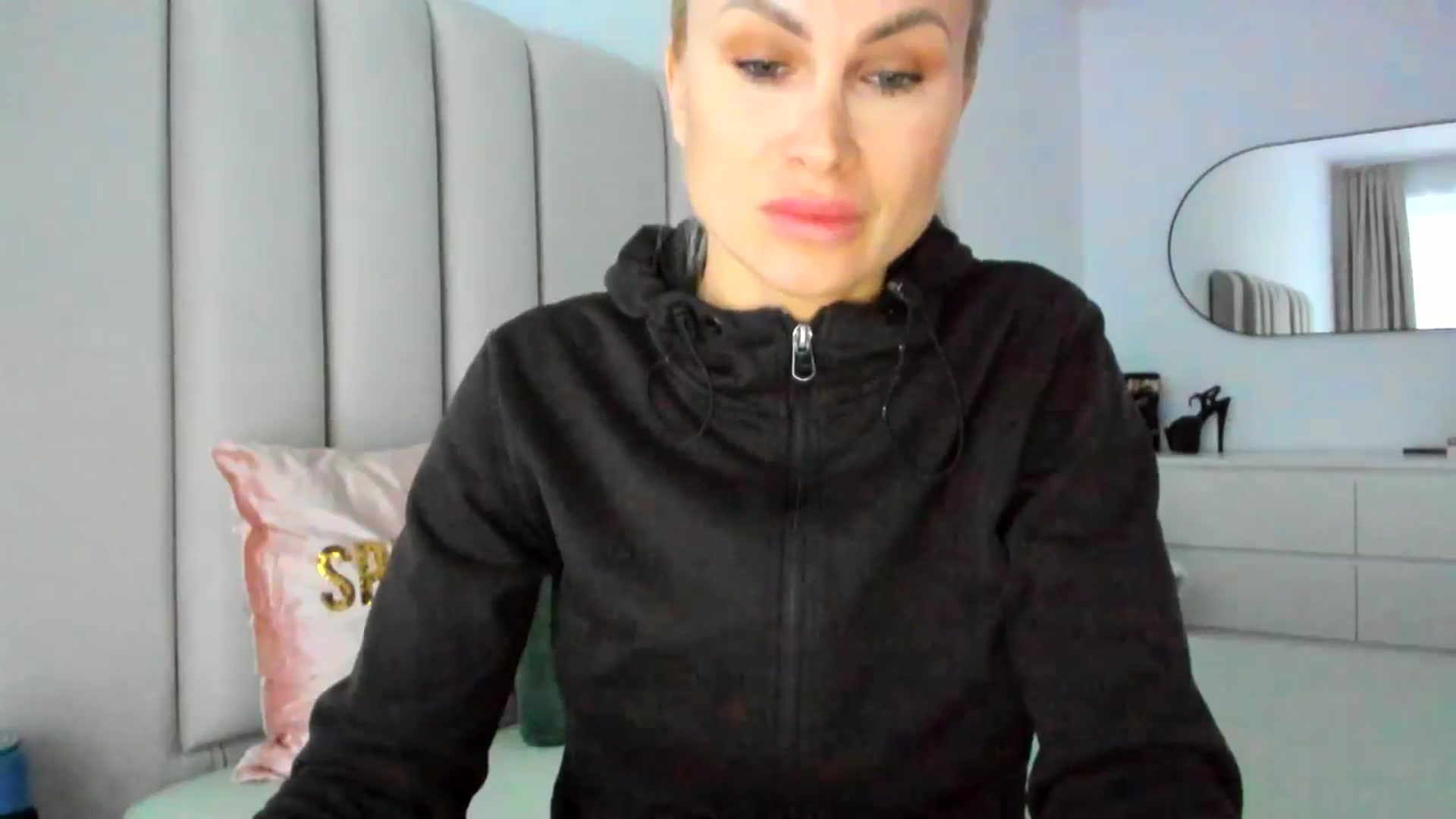 Gallery image thumbnail from SugarCrush25's myfreecams stream on, 02/17/2025, 16:47 image 15 of 20