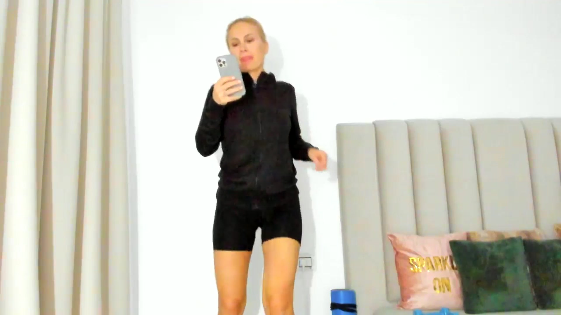 Gallery image thumbnail from SugarCrush25's myfreecams stream on, 02/17/2025, 16:47 image 17 of 20