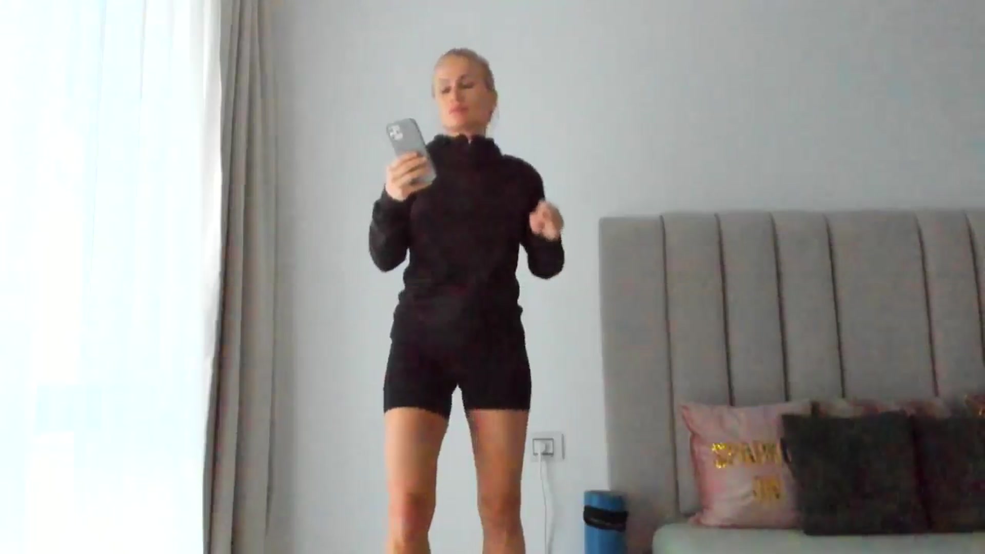 Gallery image thumbnail from SugarCrush25's myfreecams stream on, 02/20/2025, 17:07 image 14 of 20