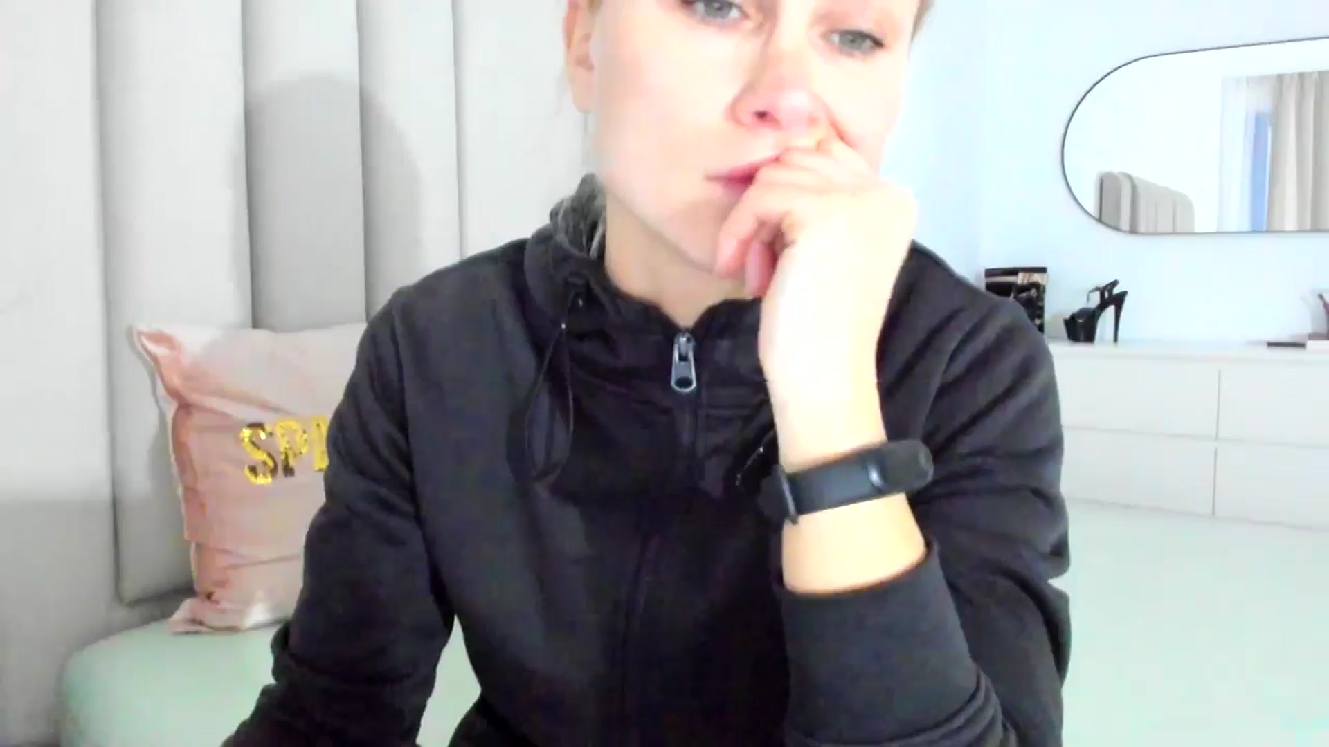 Gallery image thumbnail from SugarCrush25's myfreecams stream on, 02/20/2025, 17:07 image 15 of 20