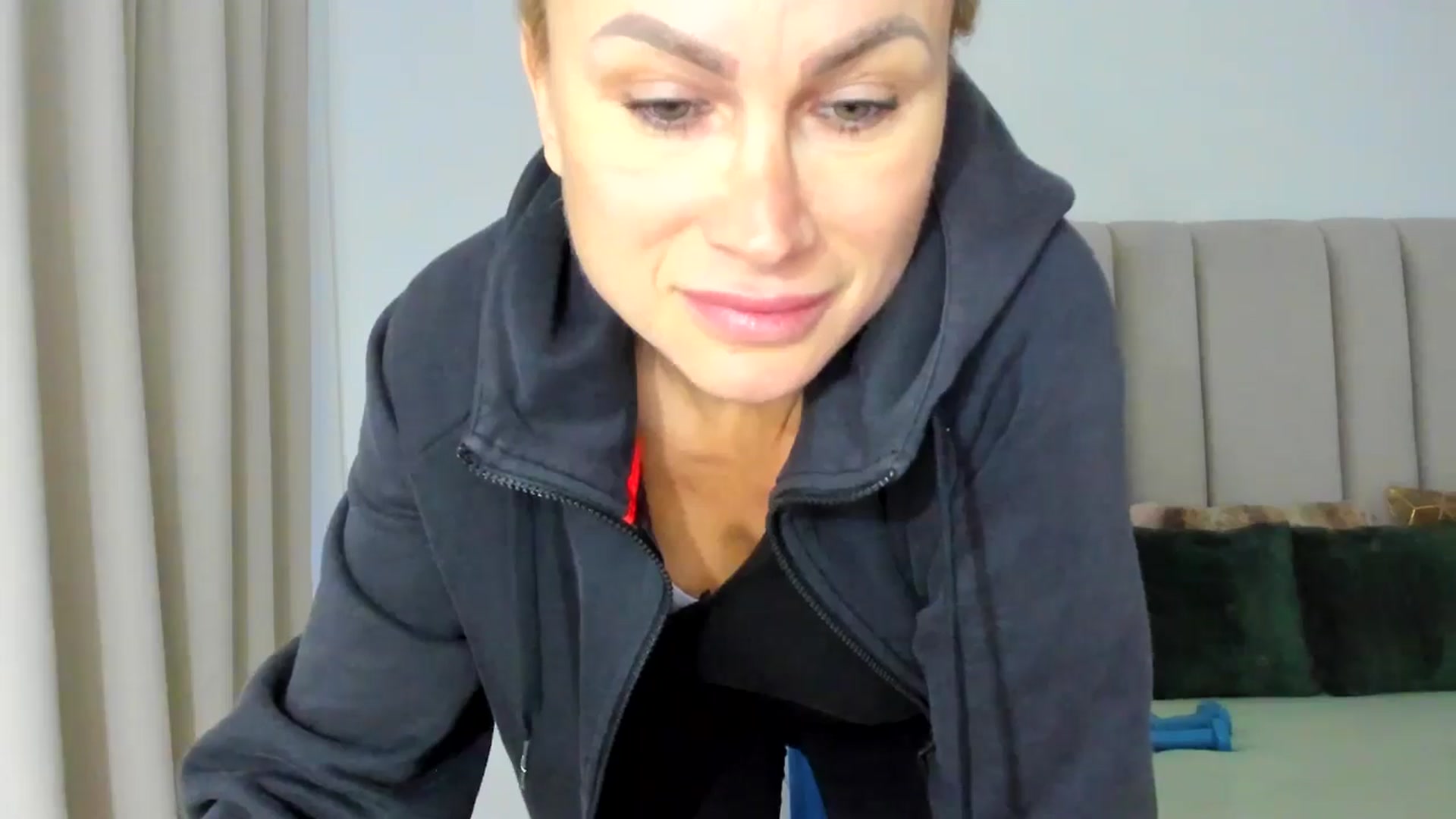 Gallery image thumbnail from SugarCrush25's myfreecams stream on, 02/22/2025, 17:19 image 16 of 20