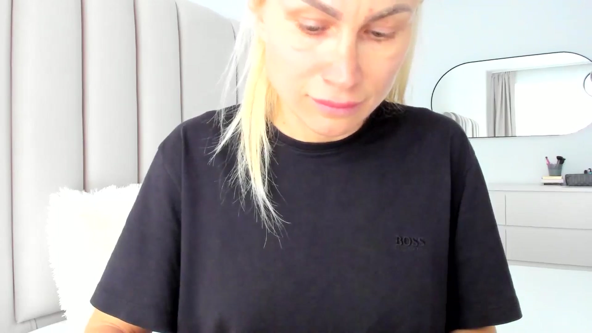 Gallery image thumbnail from SugarCrush25's myfreecams stream on, 02/27/2025, 14:50 image 17 of 20