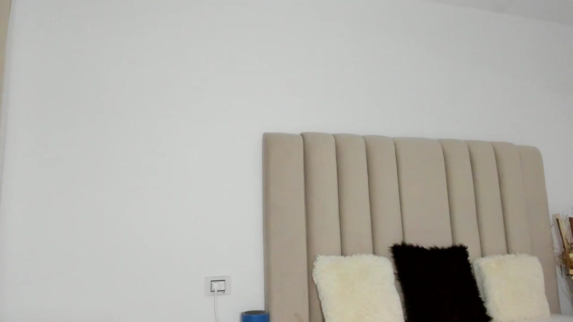 Gallery image thumbnail from SugarCrush25's myfreecams stream on, 03/12/2025, 19:15 image 20 of 20